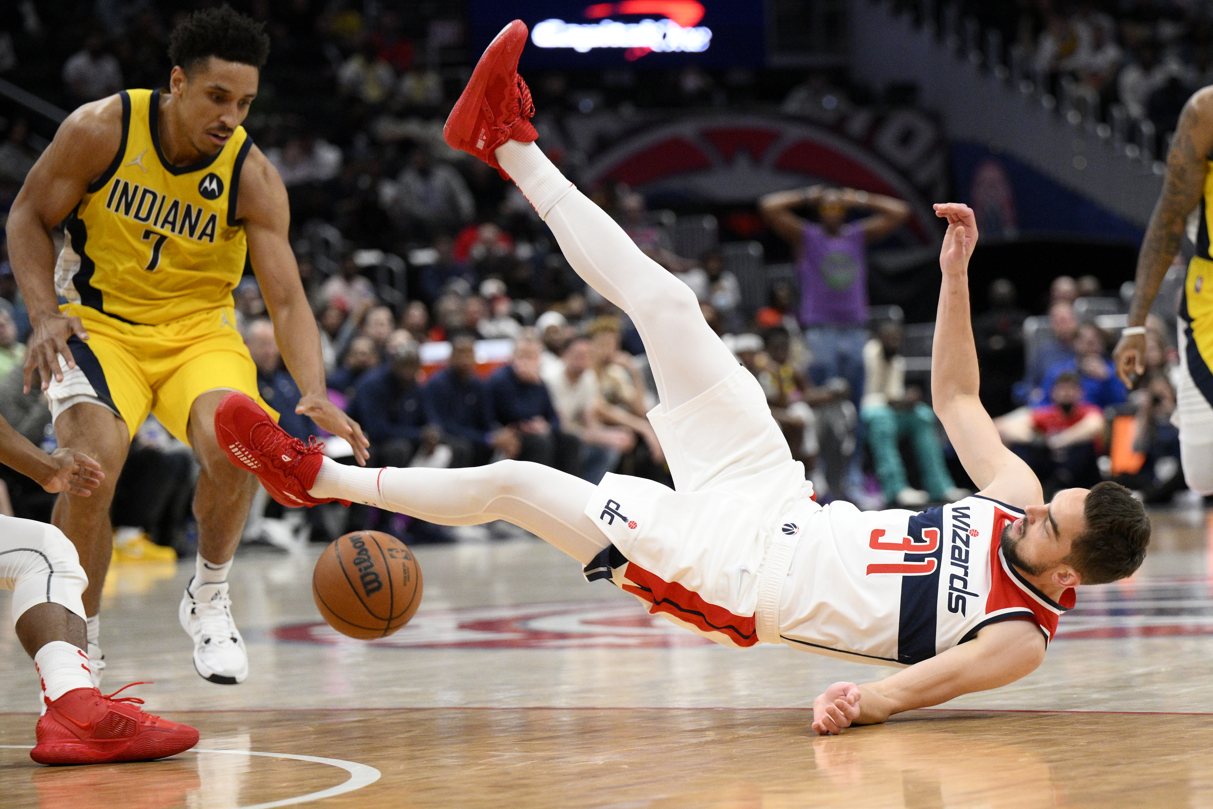 Kristaps Porzingis' Makes His Wizards Debut in Win Over the Pacers