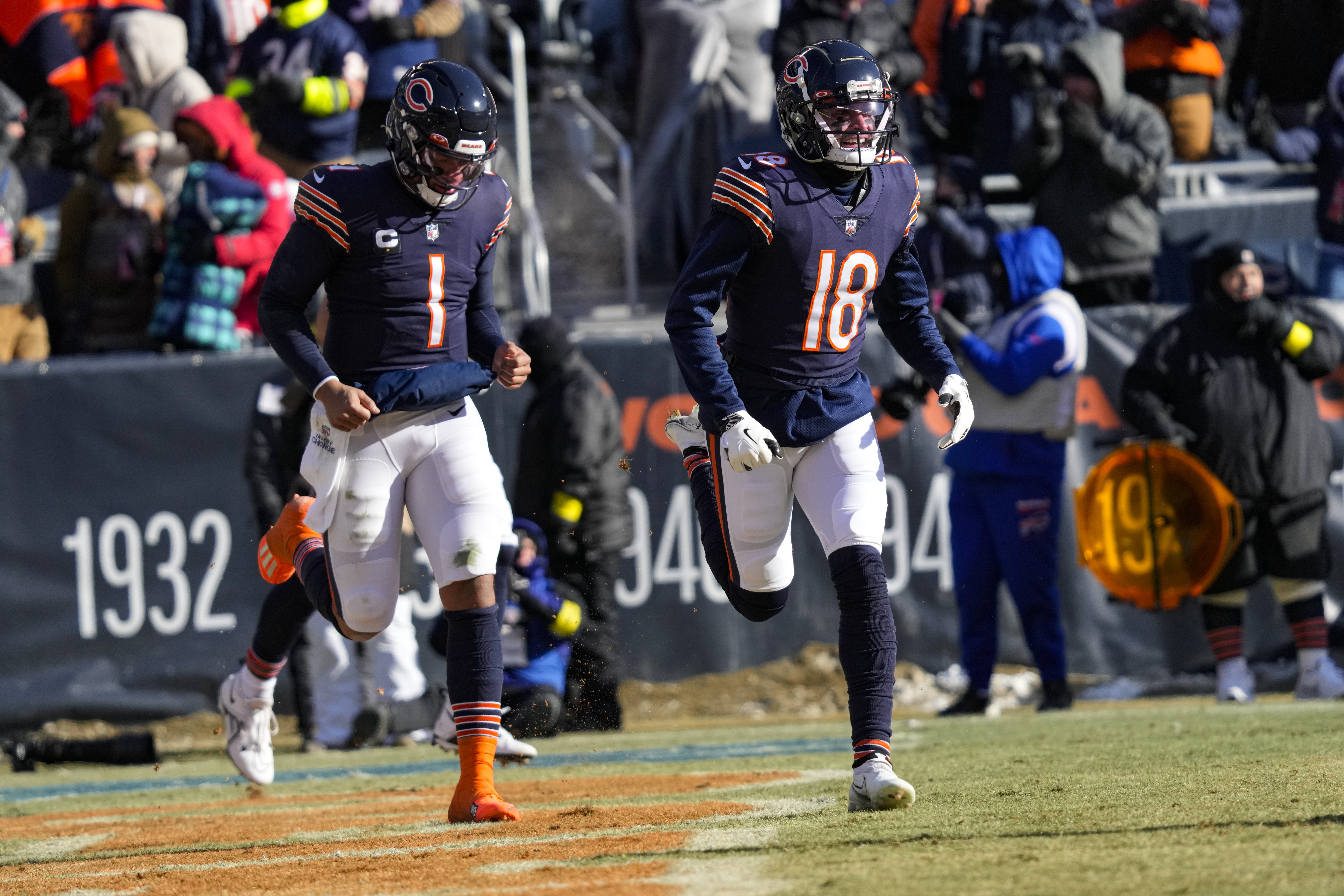 Bills' Devin Singletary opens second half with TD vs. Bears (video)