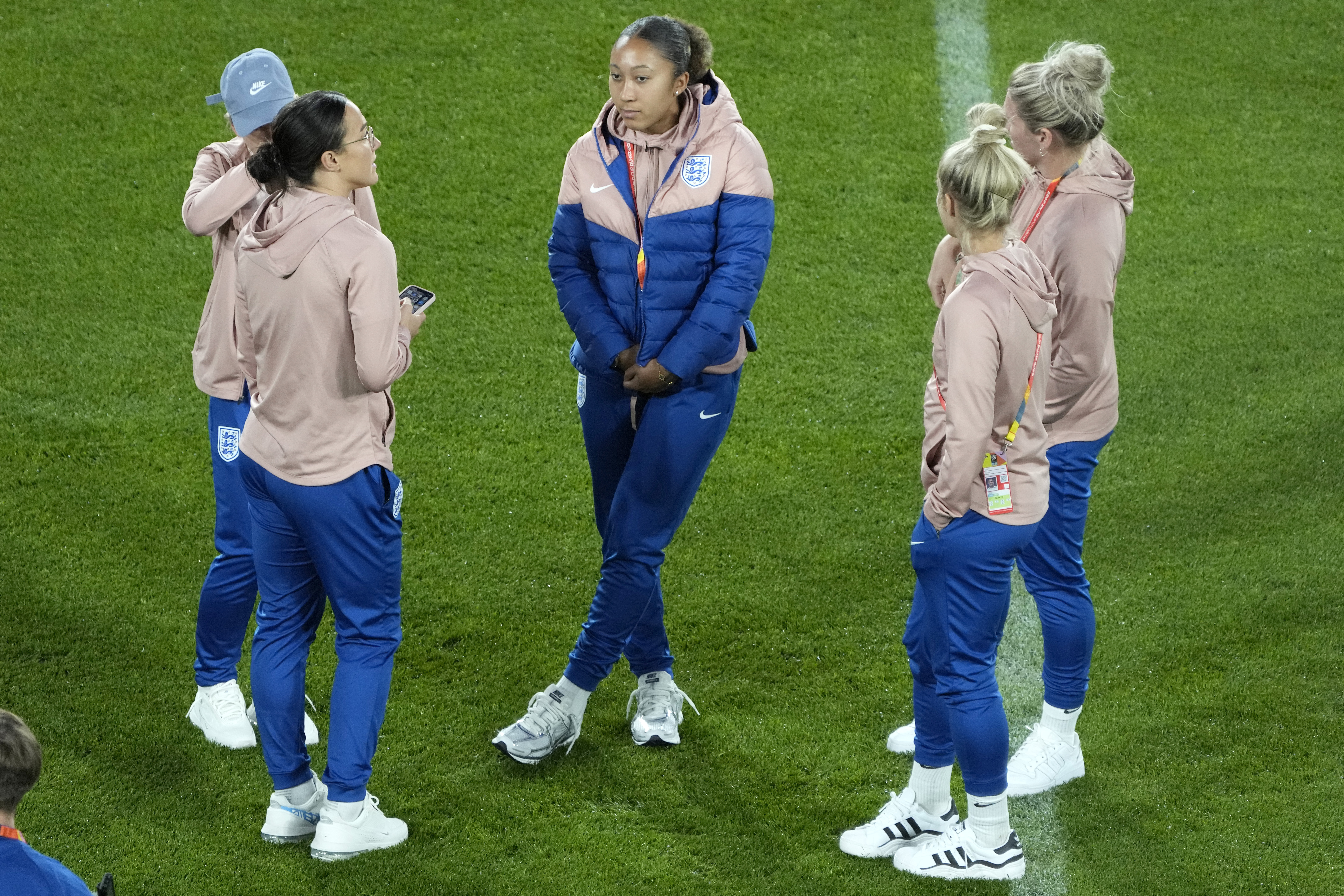 Australia pulling for Matildas to advance in Women's World Cup. Only 1 host  has ever won the title - ABC News