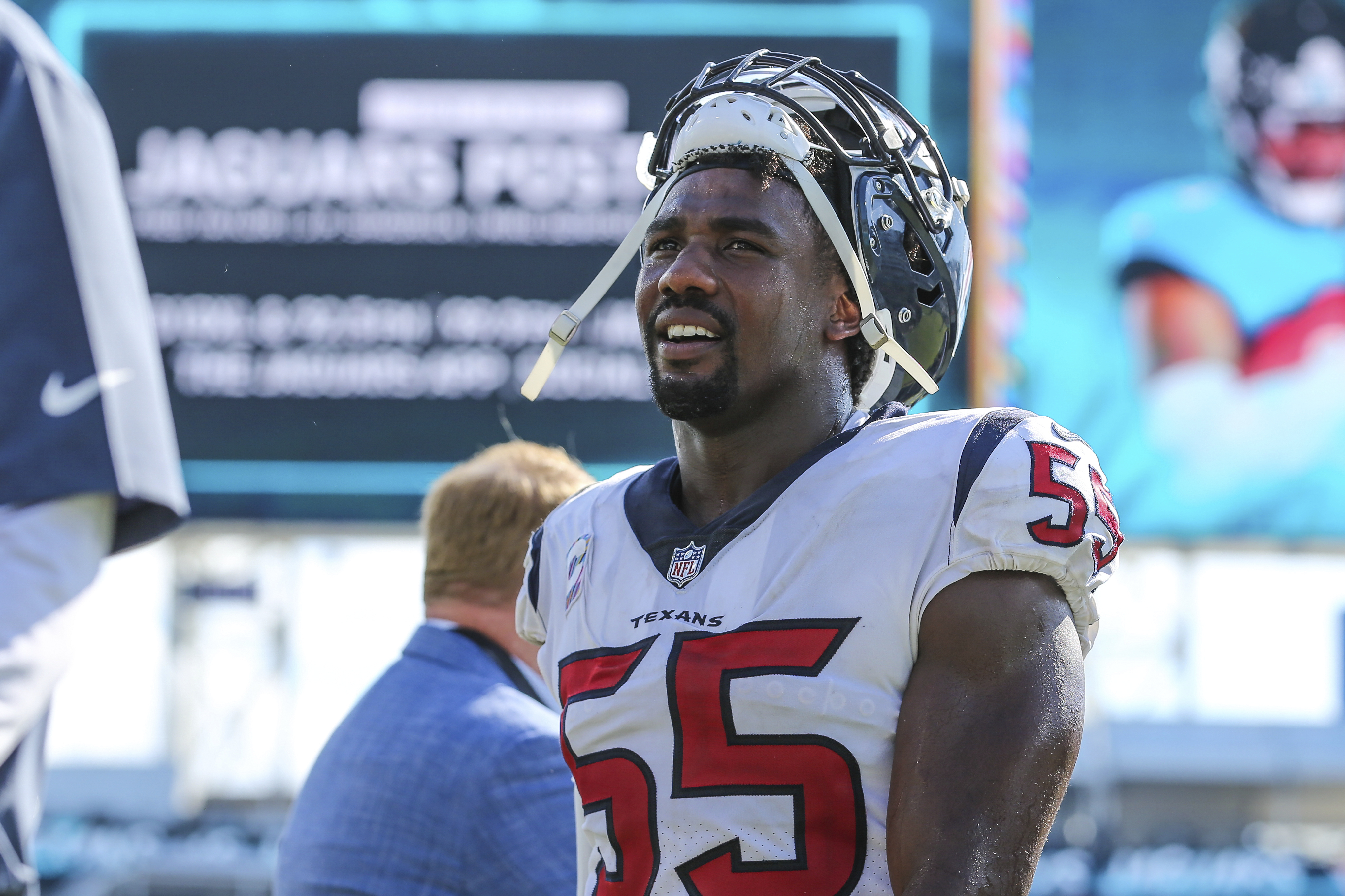 DL Jerry Hughes Previews Raiders Game