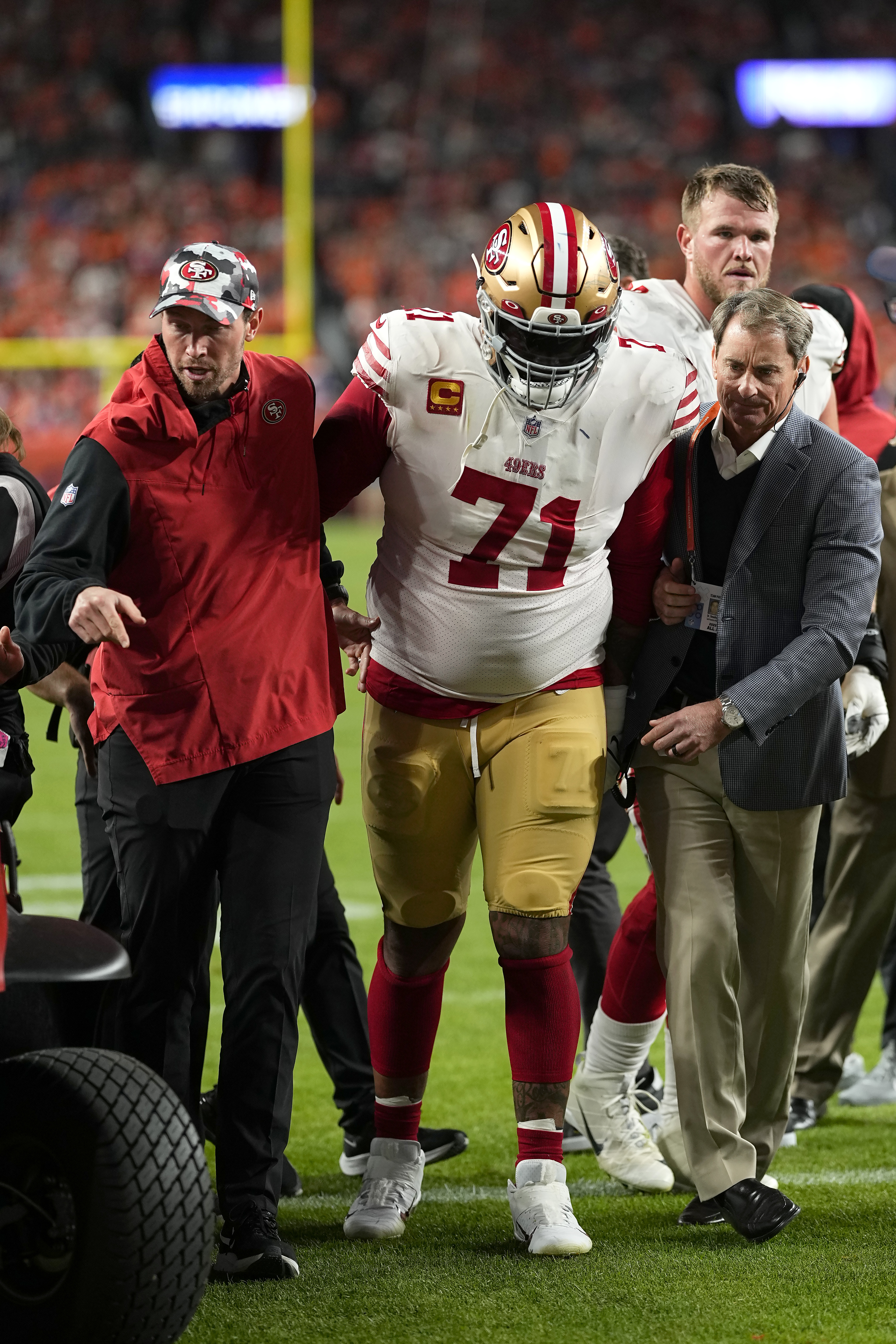 Broncos 11, 49ers 10: Trent Williams injury, Jimmy Garoppolo