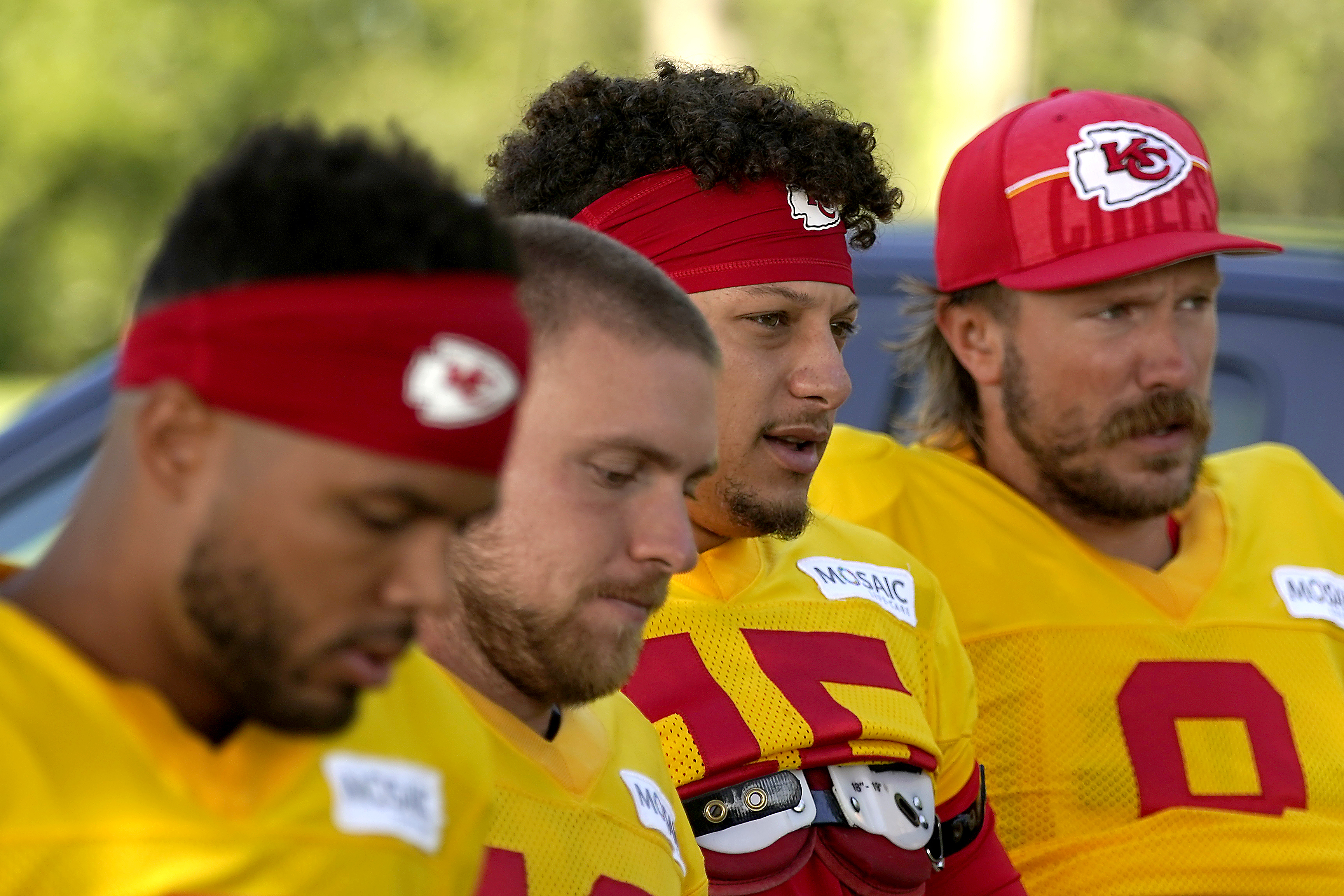 Super Bowl champion Chiefs hold hot, tough practice in 1st day of