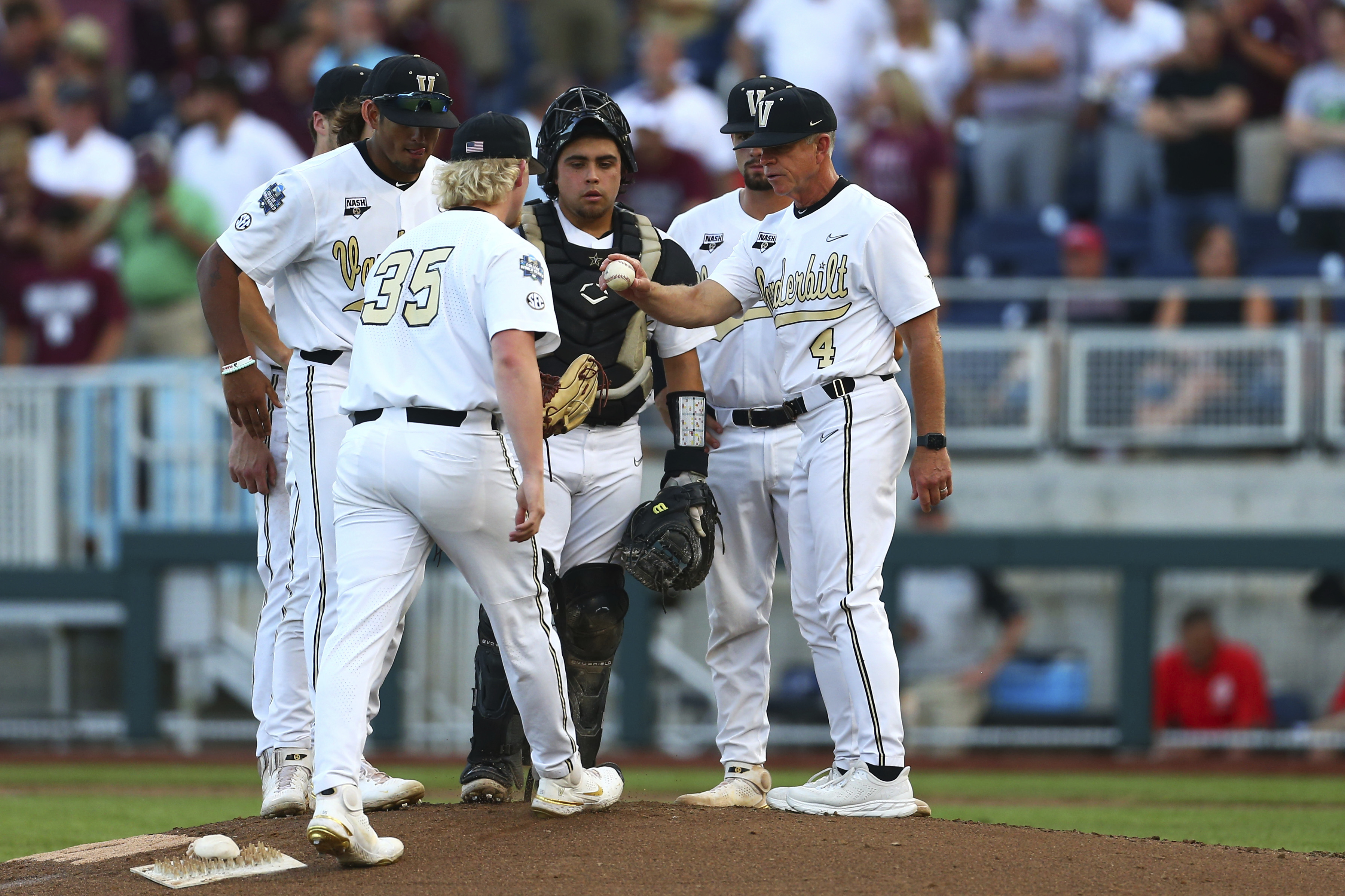 Vandy wins in Omaha debut