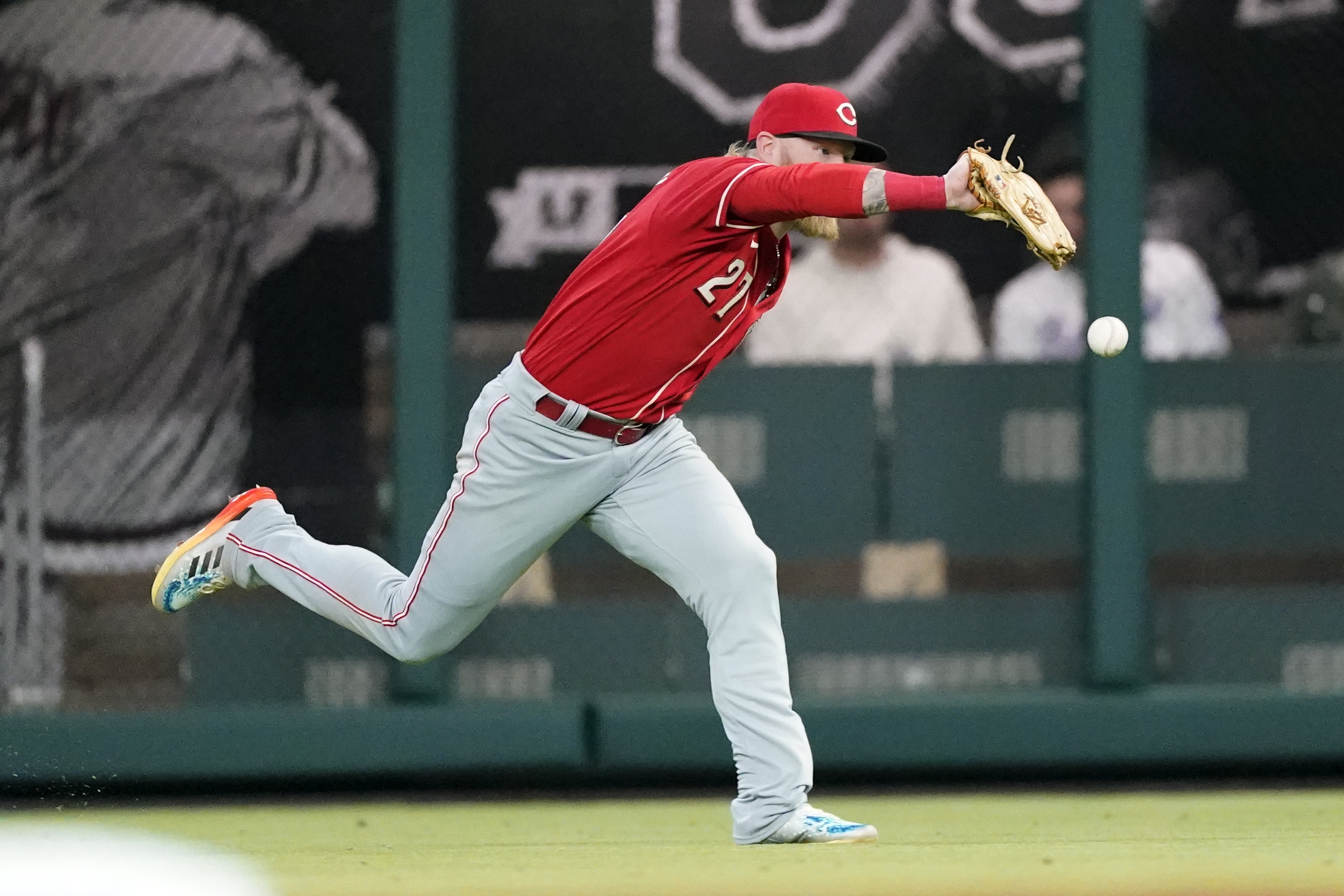 Morton sharp in return from broken leg, Braves top Reds 7-6