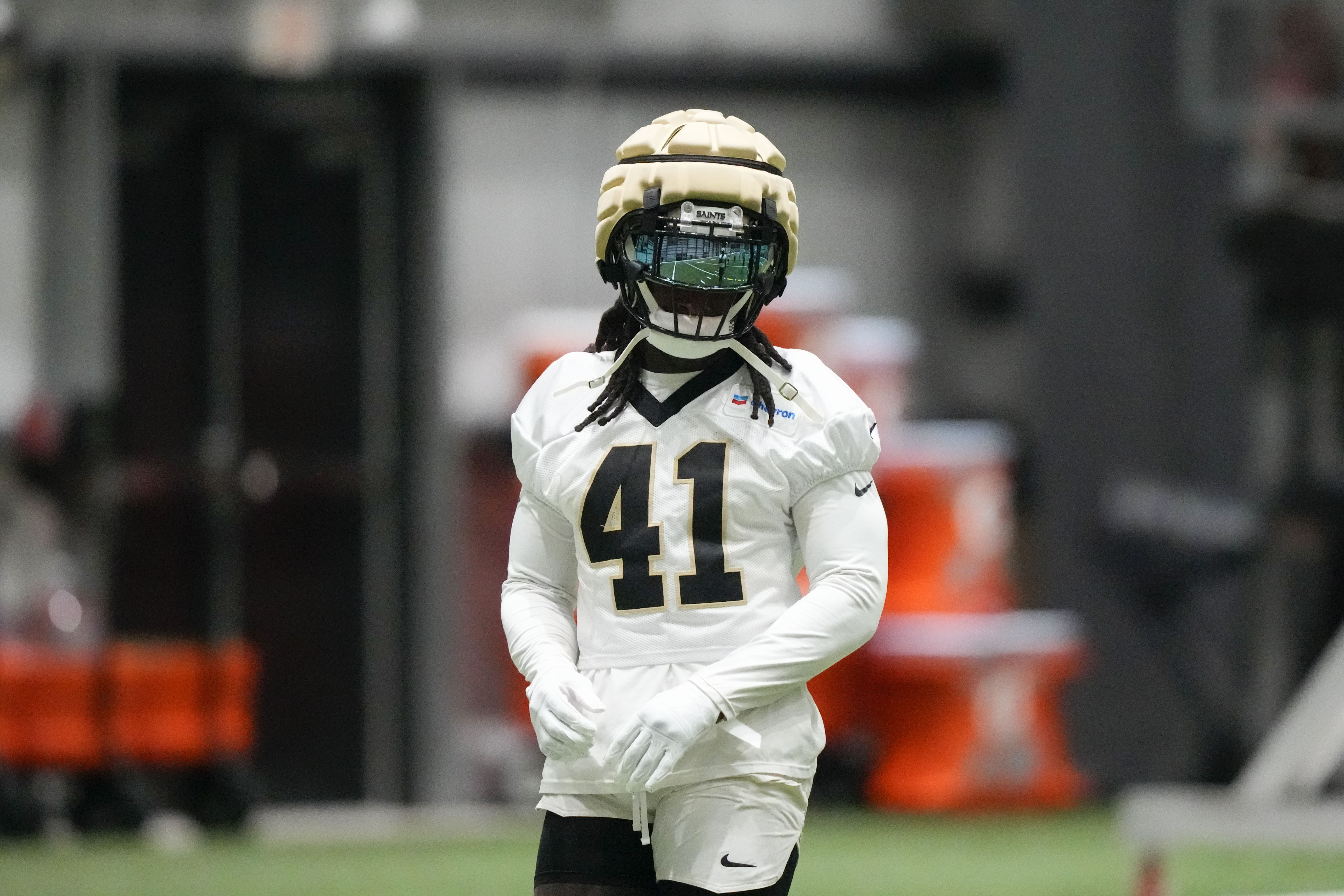 Alvin Kamara expected to be suspended between 2-6 games after meeting with  Roger Goodell