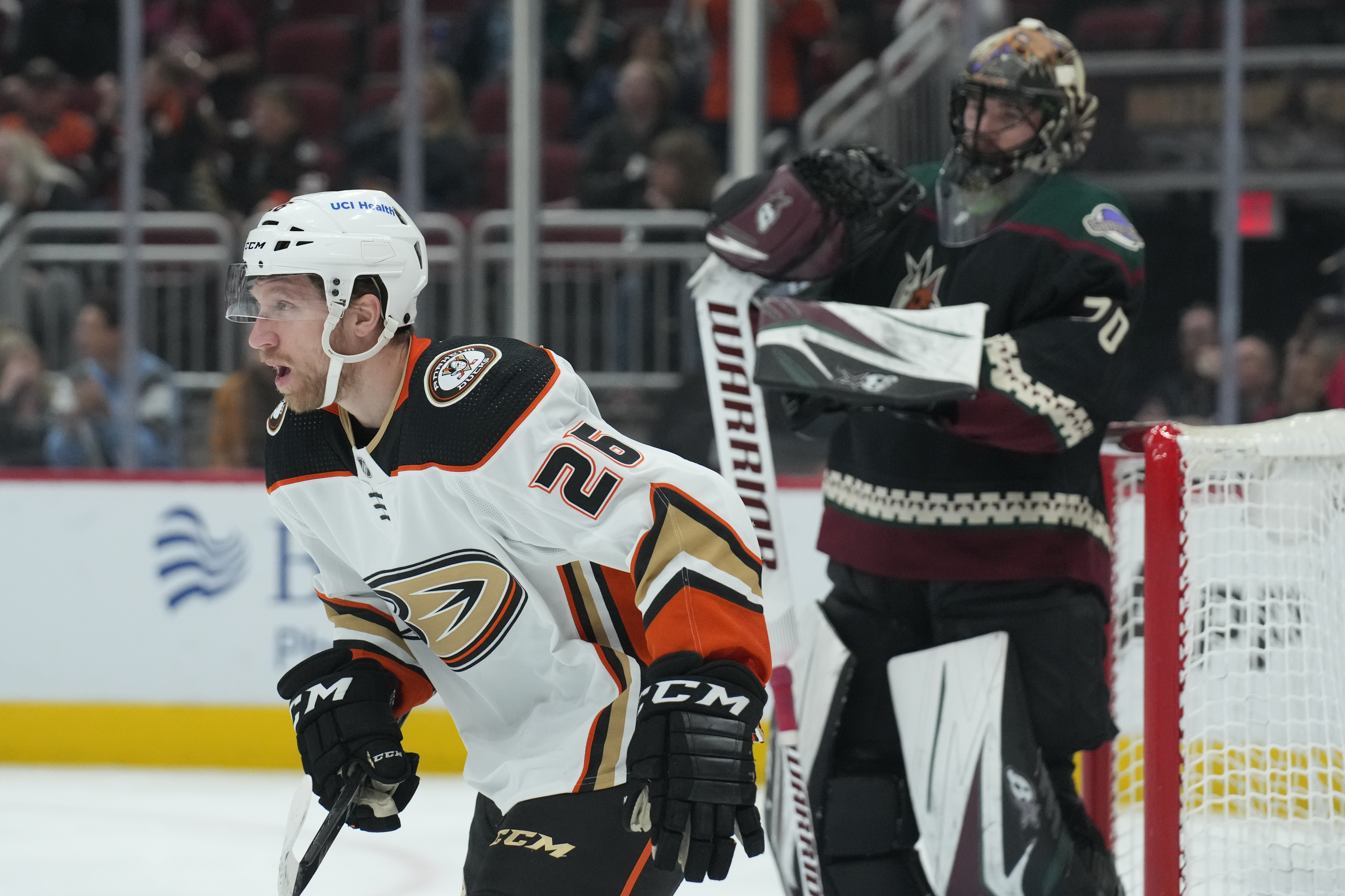 Zegras scores in OT, Ducks top Coyotes for 3rd straight win