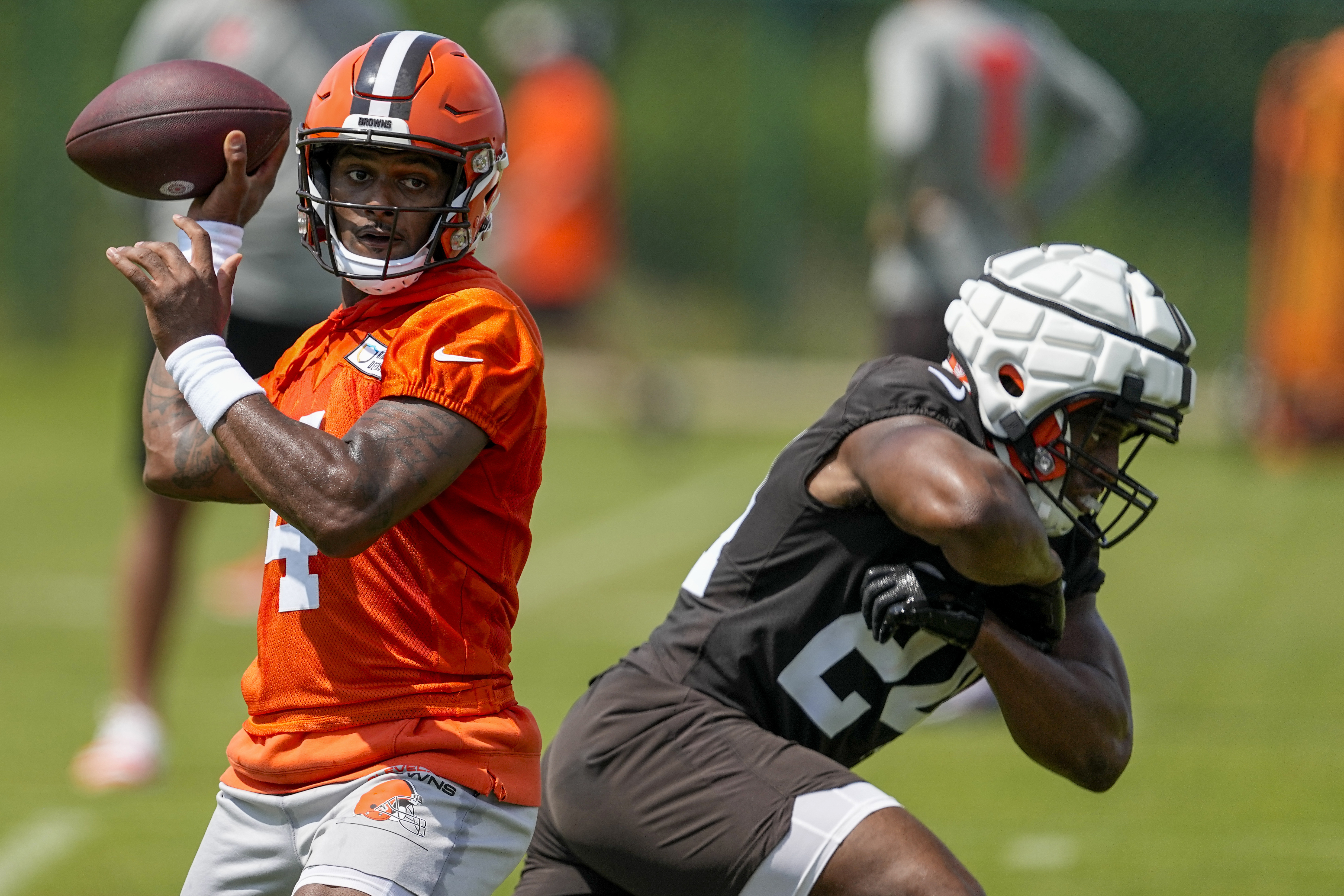 Browns' Nick Chubb among star running backs discussing devalued position on  Zoom call – News-Herald