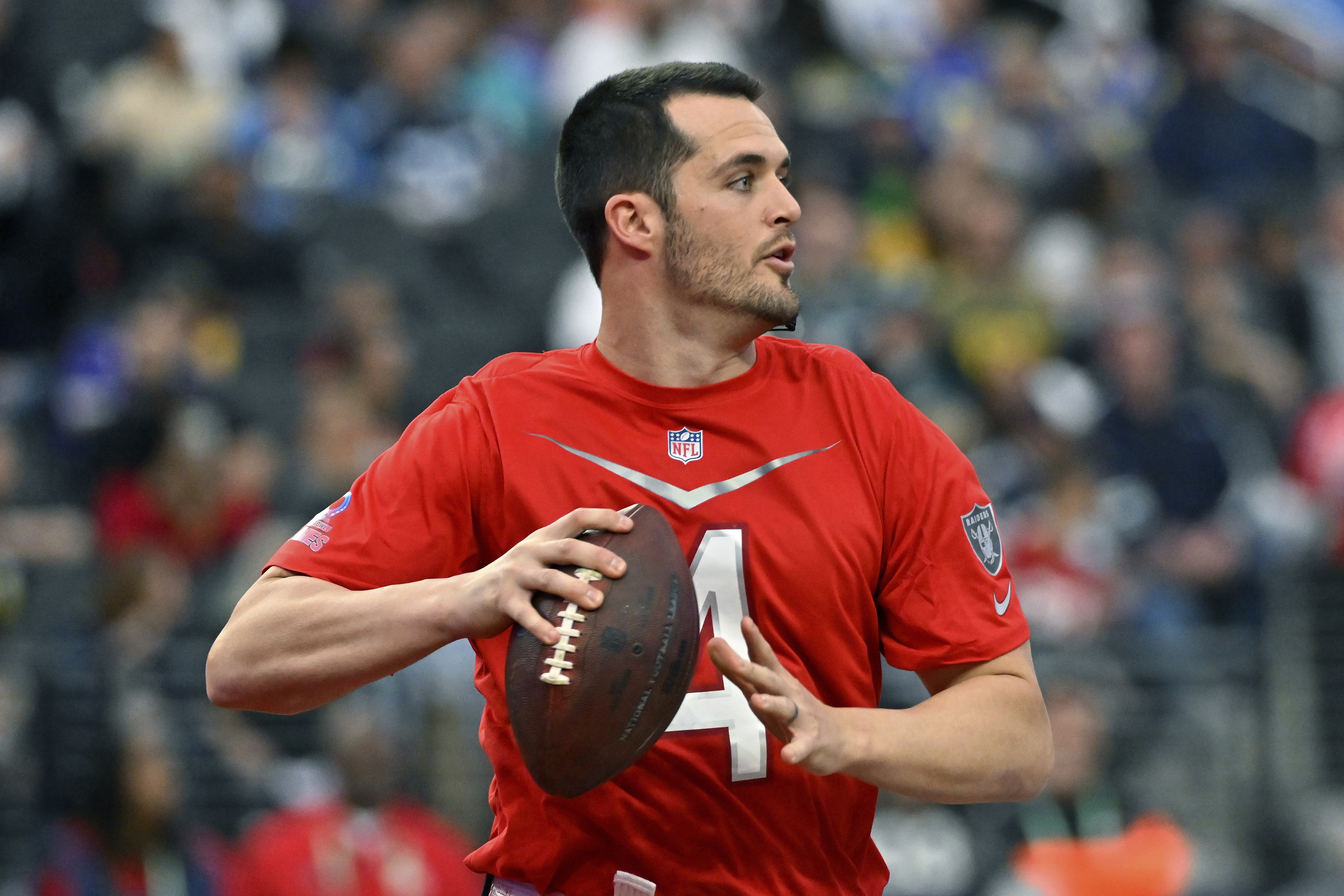 Ex-Raider Derek Carr agrees to 4-year contract with Saints