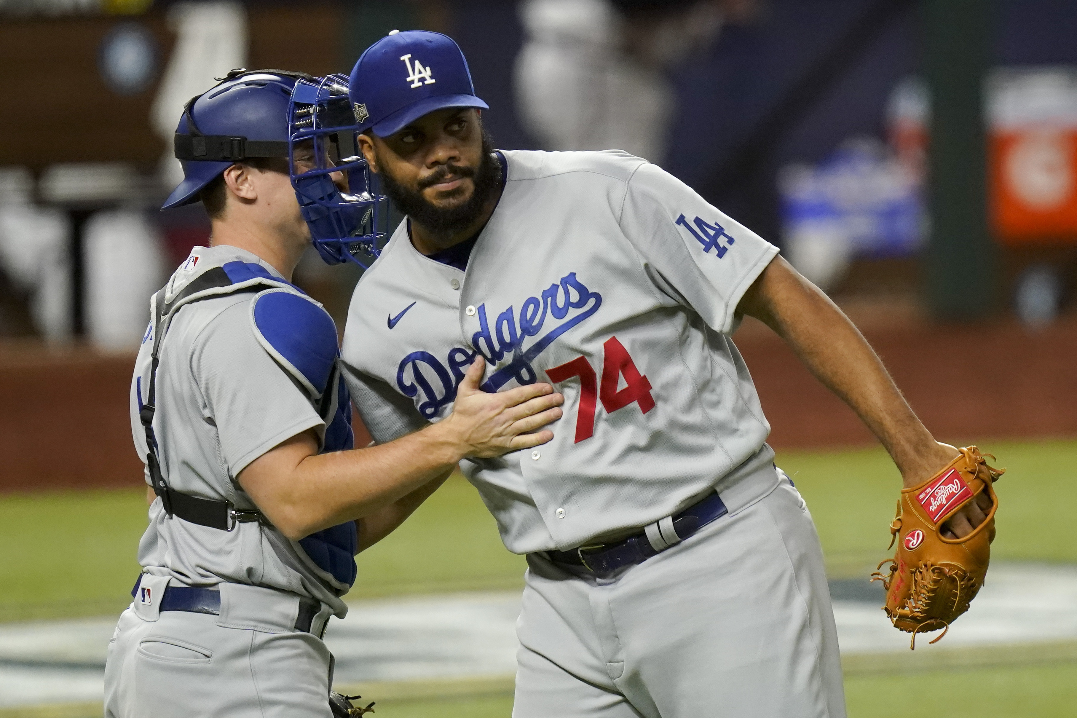 Dodgers win 7-3 over Braves in Game 5, saving team from NLCS elimination