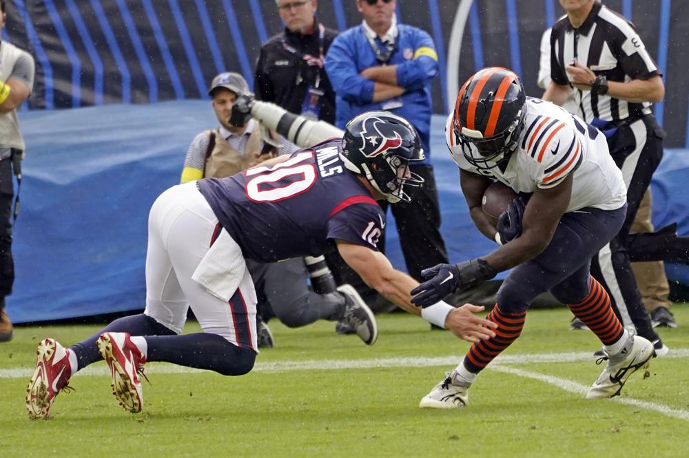 Bears defeat Houston Texans 23-20 at Soldier Field