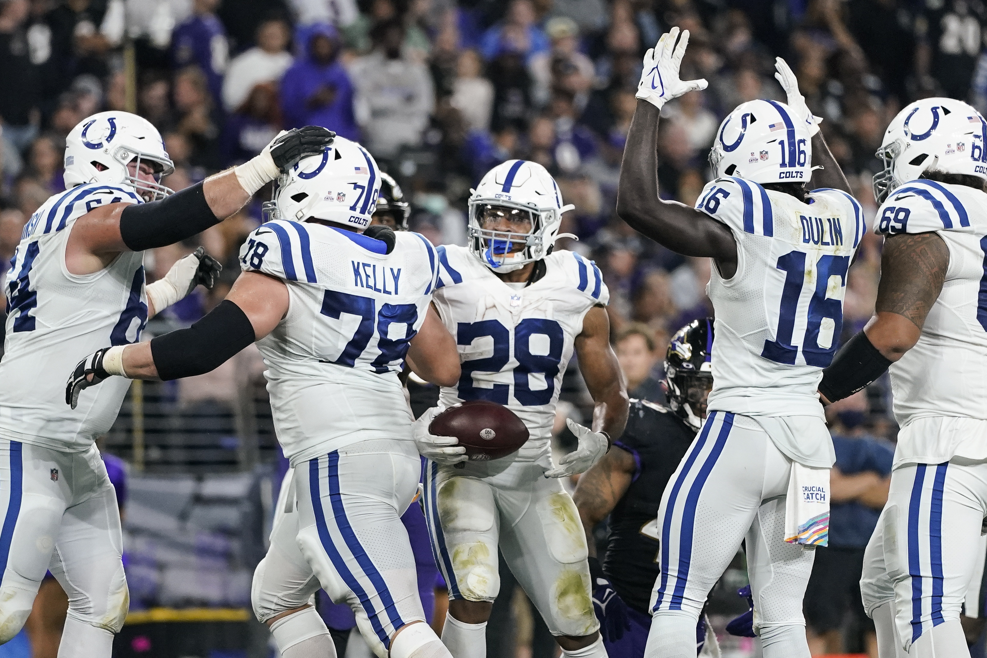 Lamar Jackson leads Baltimore Ravens Huddle v Titans 2020 Images