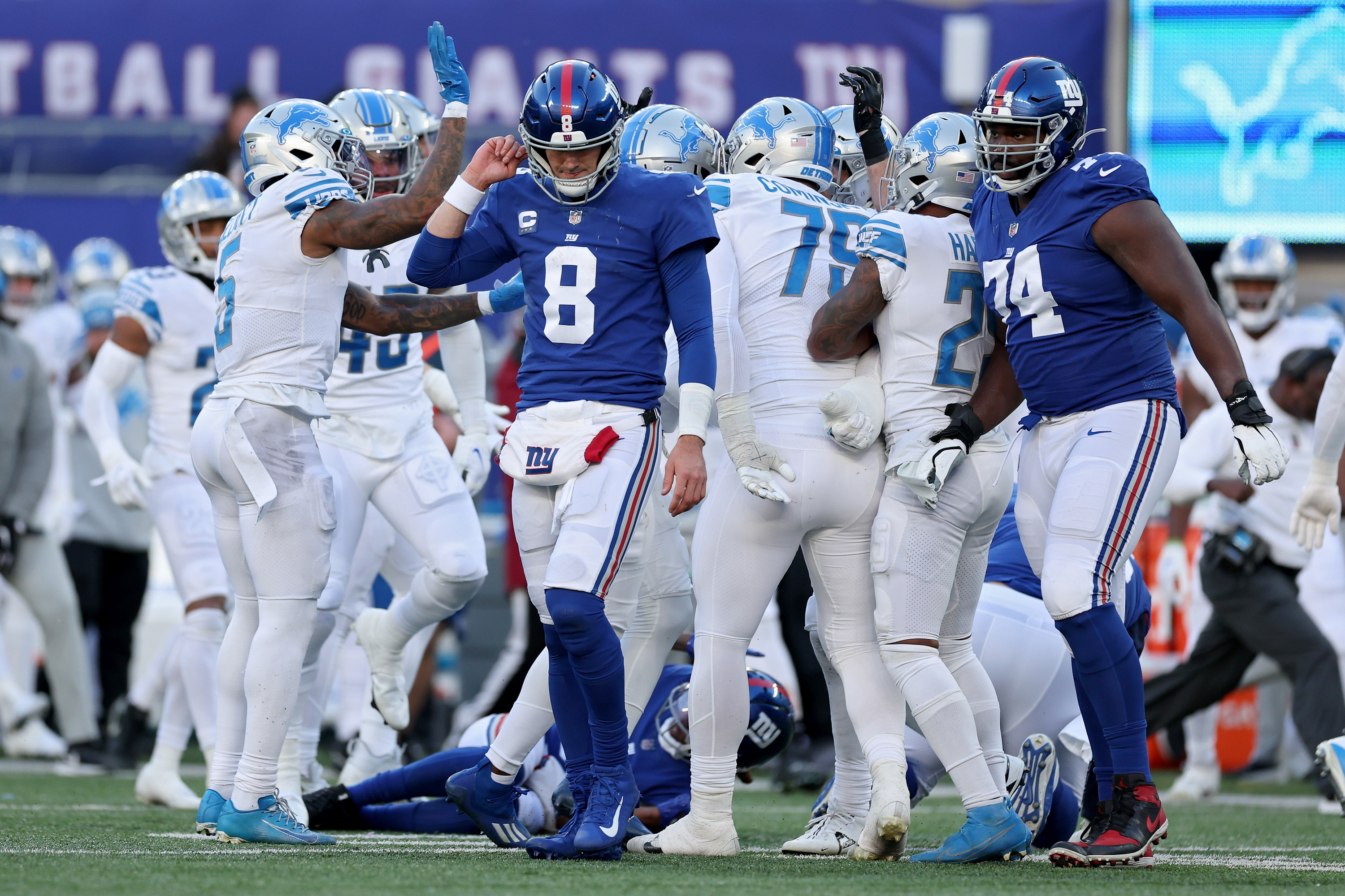 Will the NY Giants win their first game before Thanksgiving?