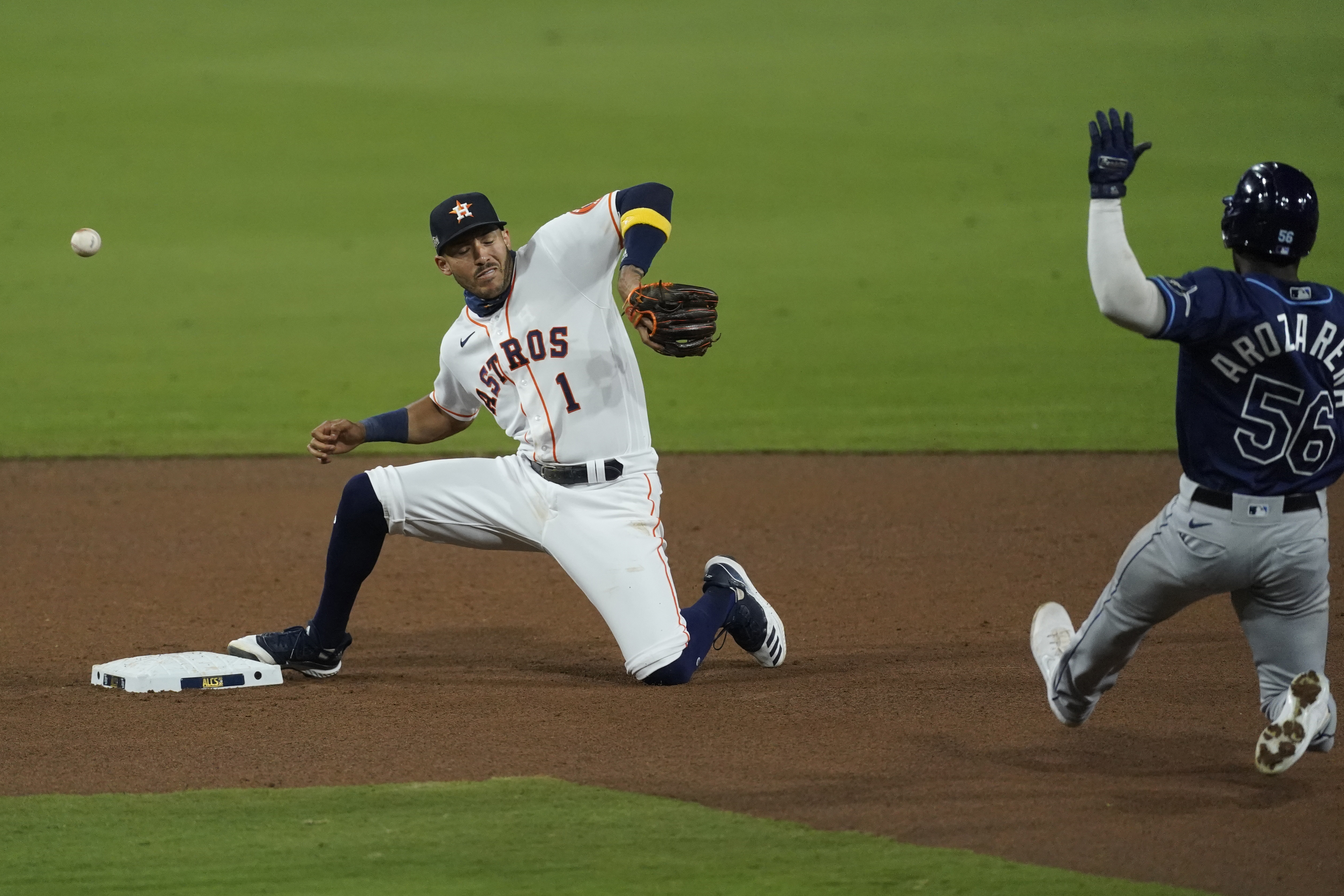 Michael Brantley catch: Astros LF makes stunning grab in ALCS Game 6