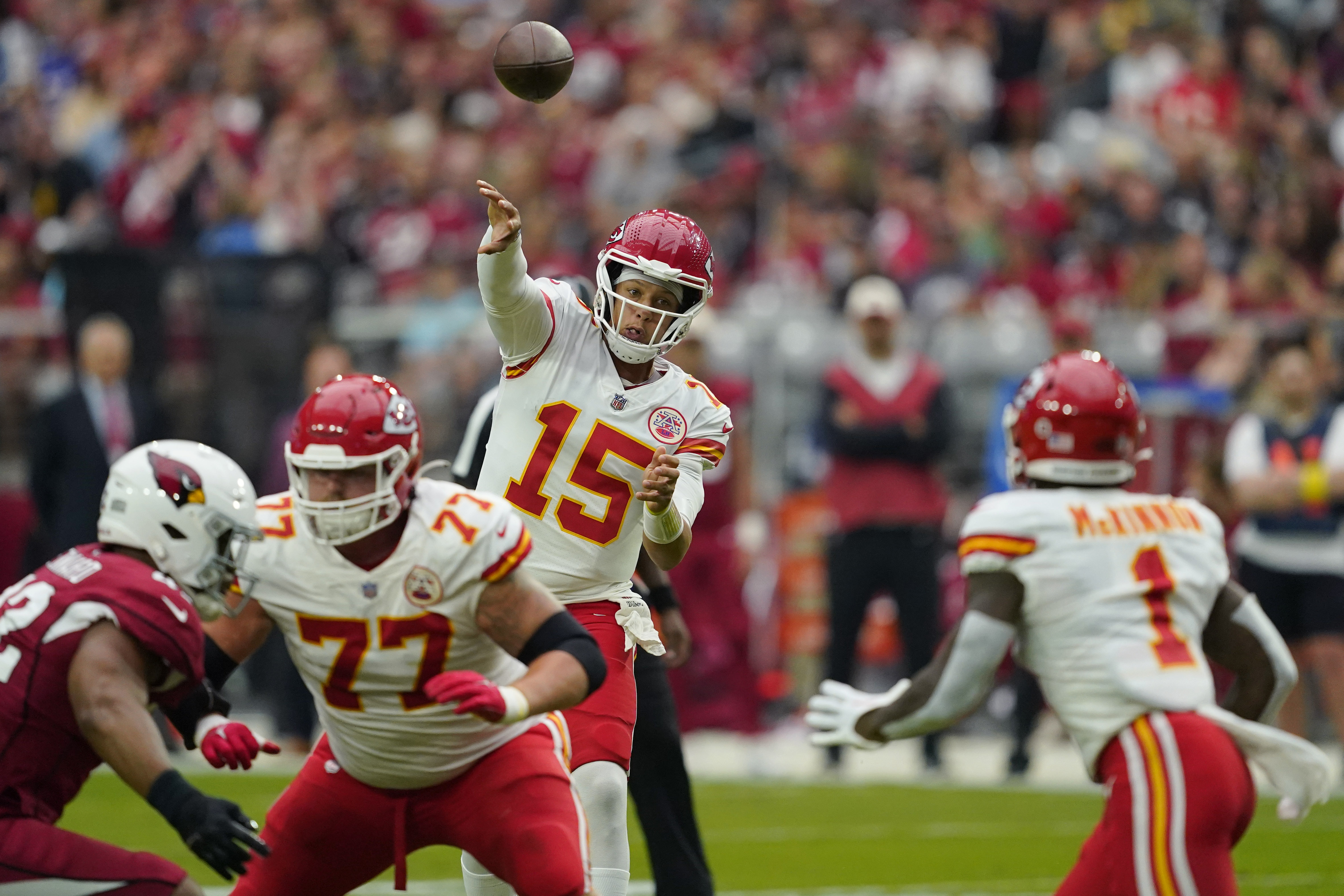 NFL Coaches Said It Would Never Work. Patrick Mahomes Proved Them Wrong. -  WSJ