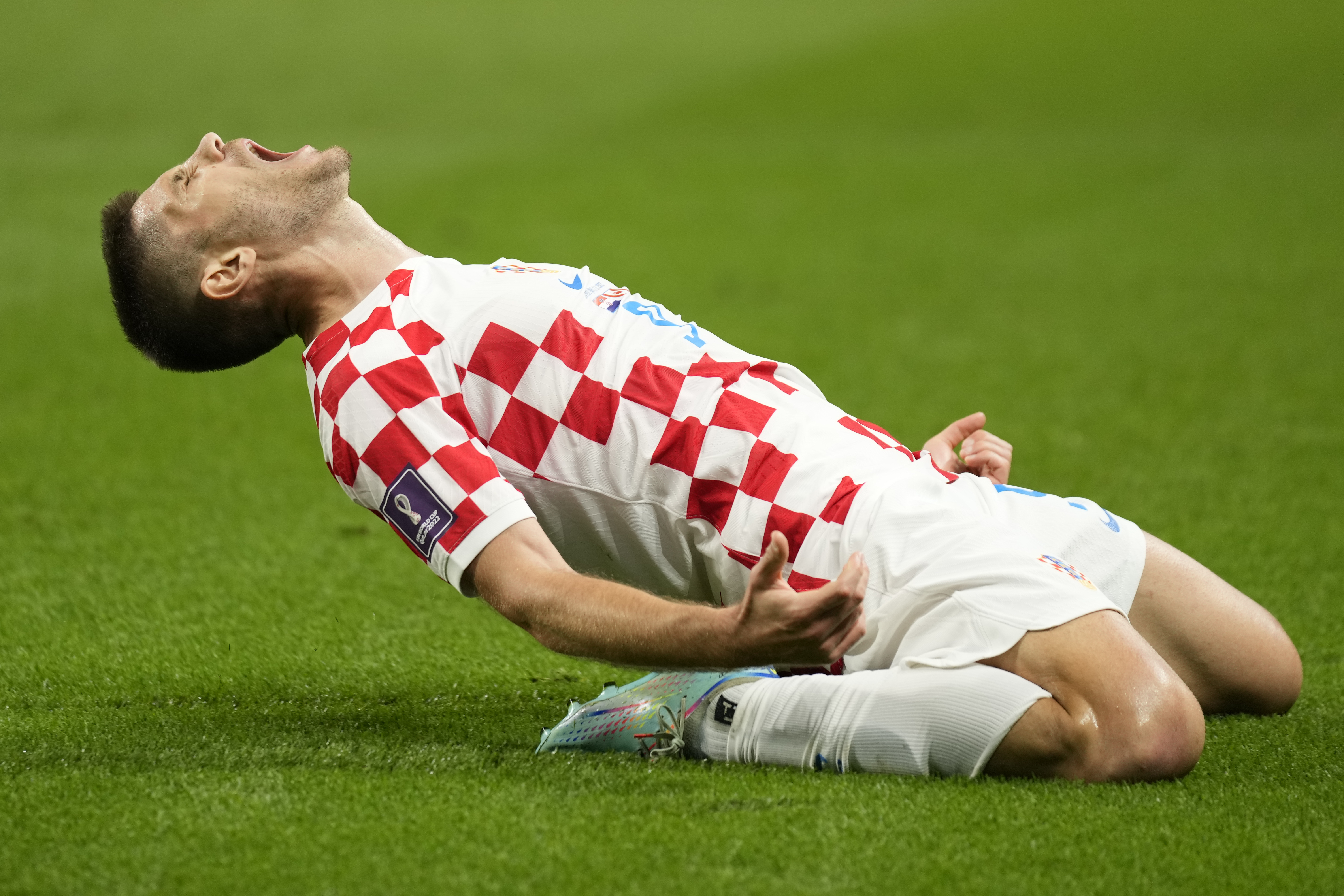 Modric and co. hang on, Croatia v Belgium