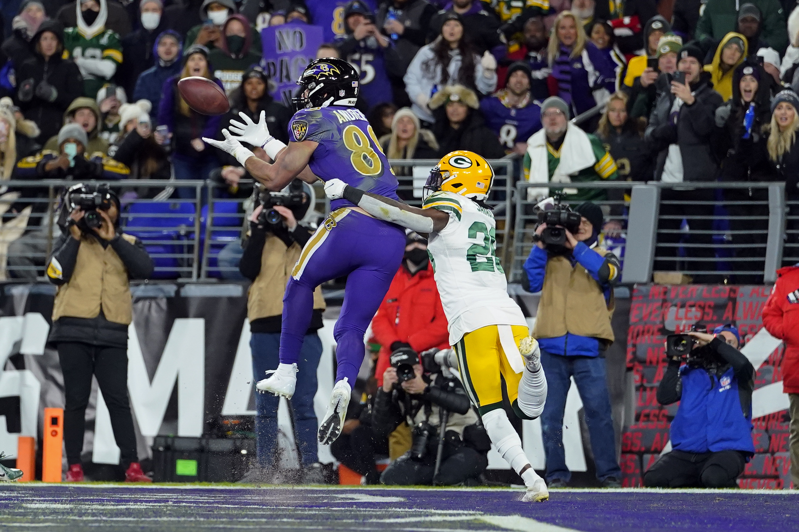 Packers clinch NFC North title with 31-30 victory over Ravens