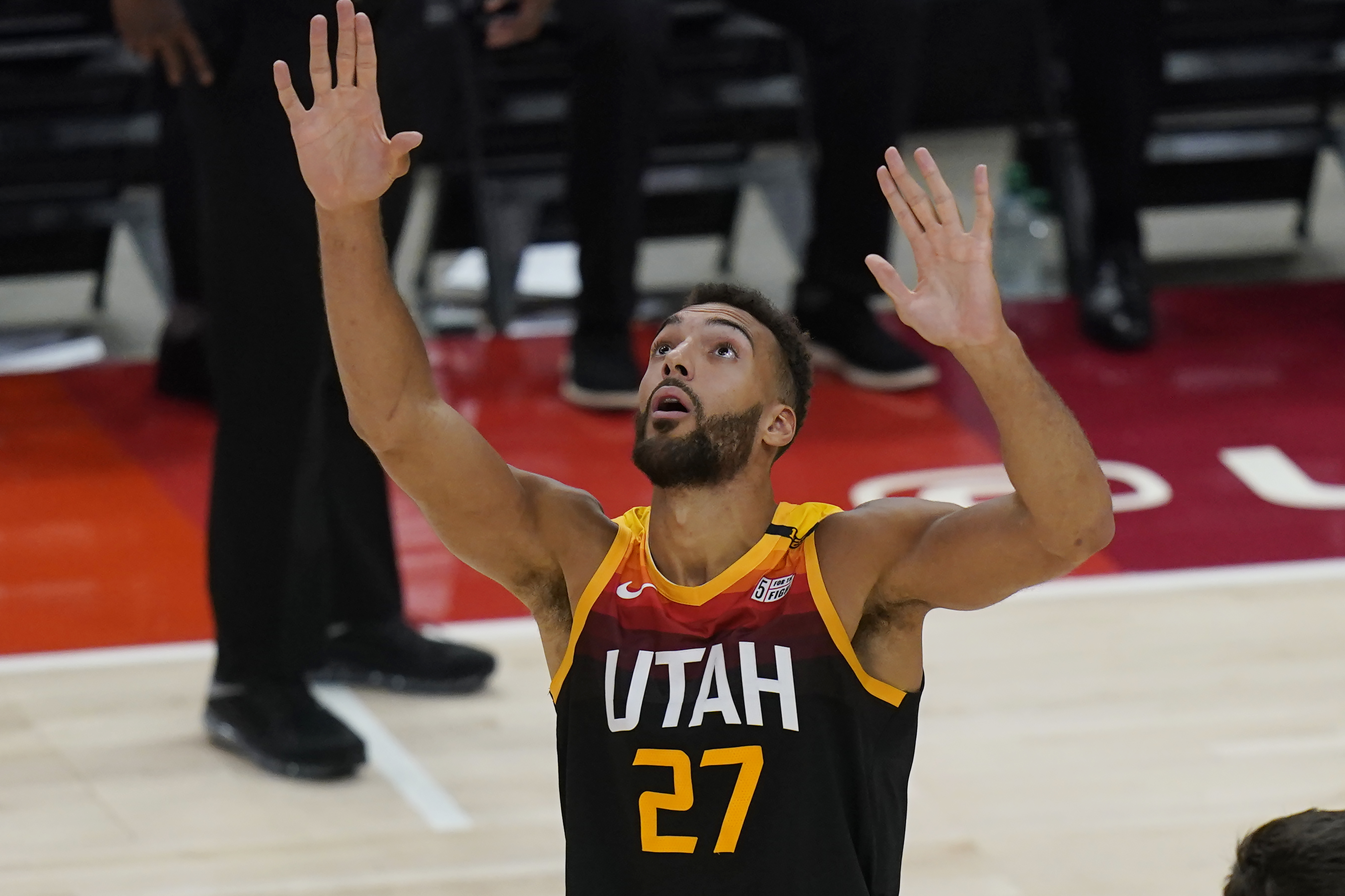 Rudy Gobert and Bojan Bogdanovic lead the Utah Jazz past the Cavs