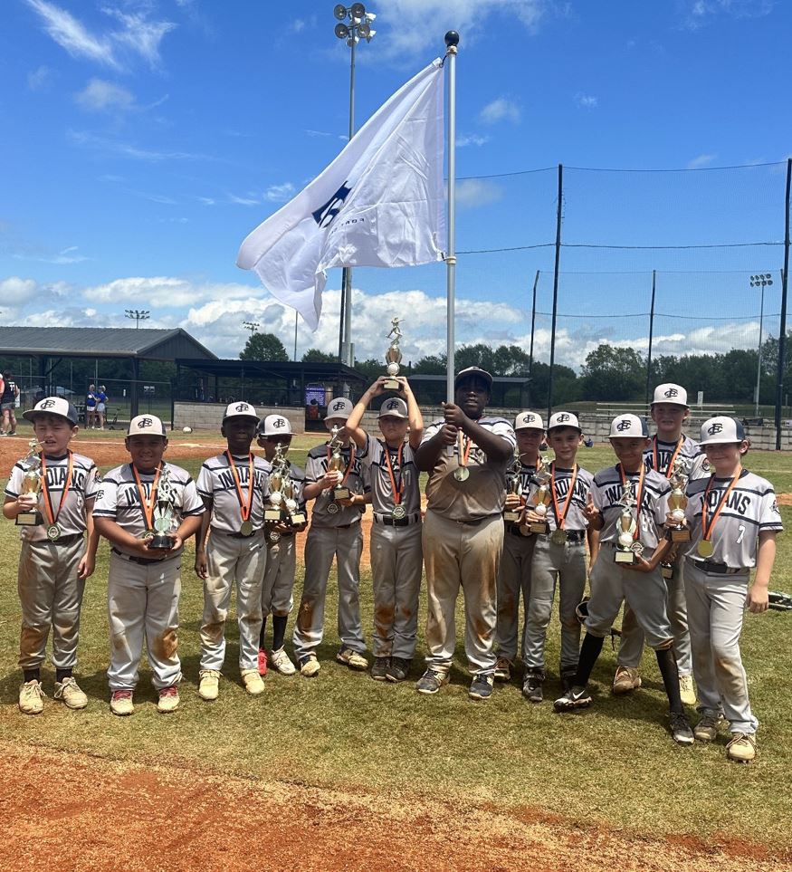 Park View Little League 12U all-star team is treated to hometown