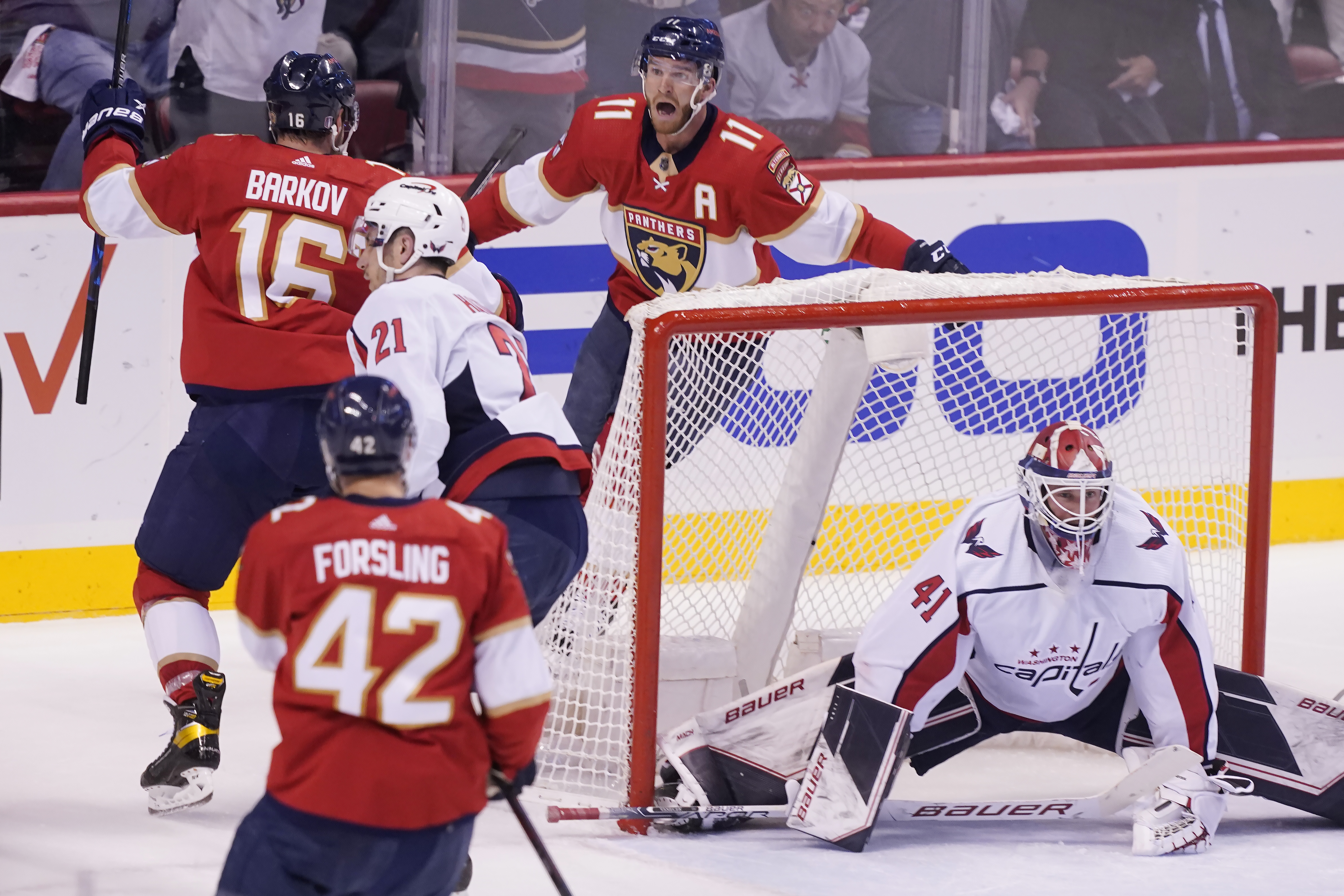 Jonathan Huberdeau, Ryan Lomberg lead Panthers over Canadiens