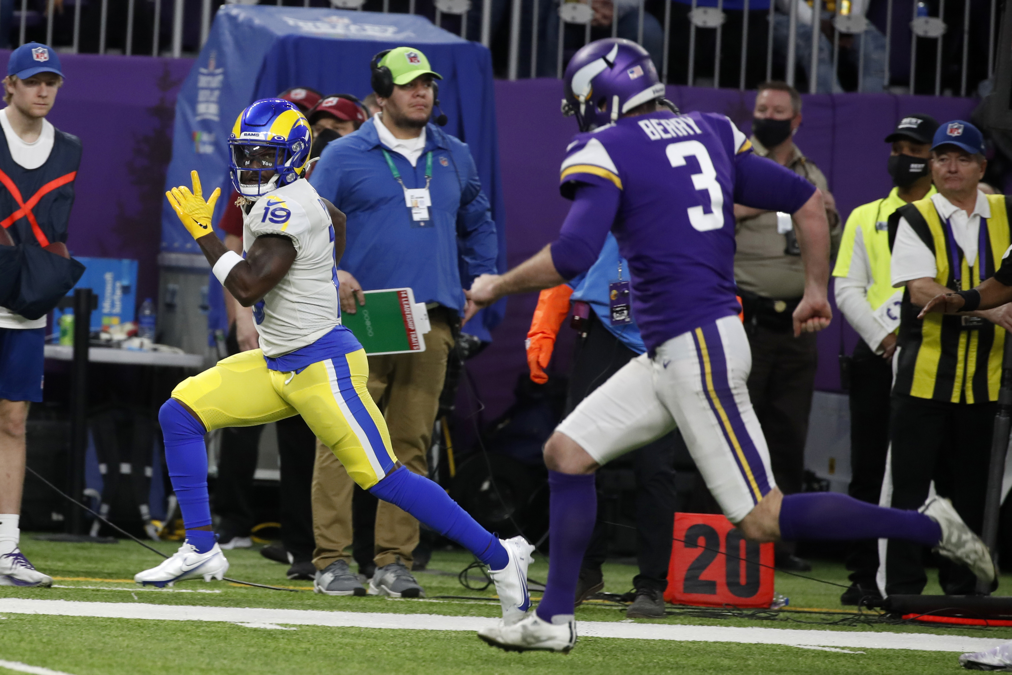 Rams clinch playoff berth with victory over Minnesota Vikings