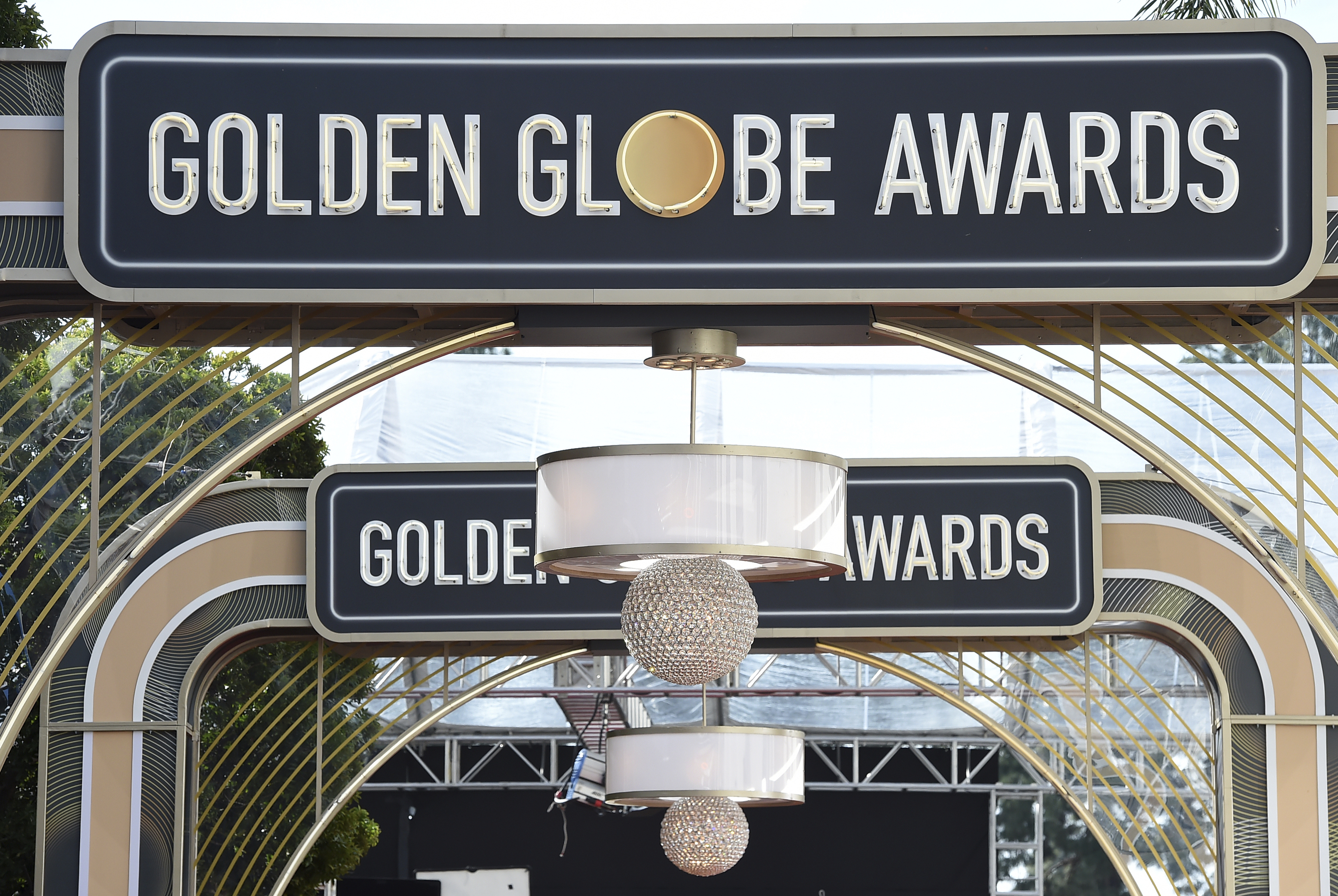 Golden Globes Are Back on TV in 2023. You Don't Have to Care
