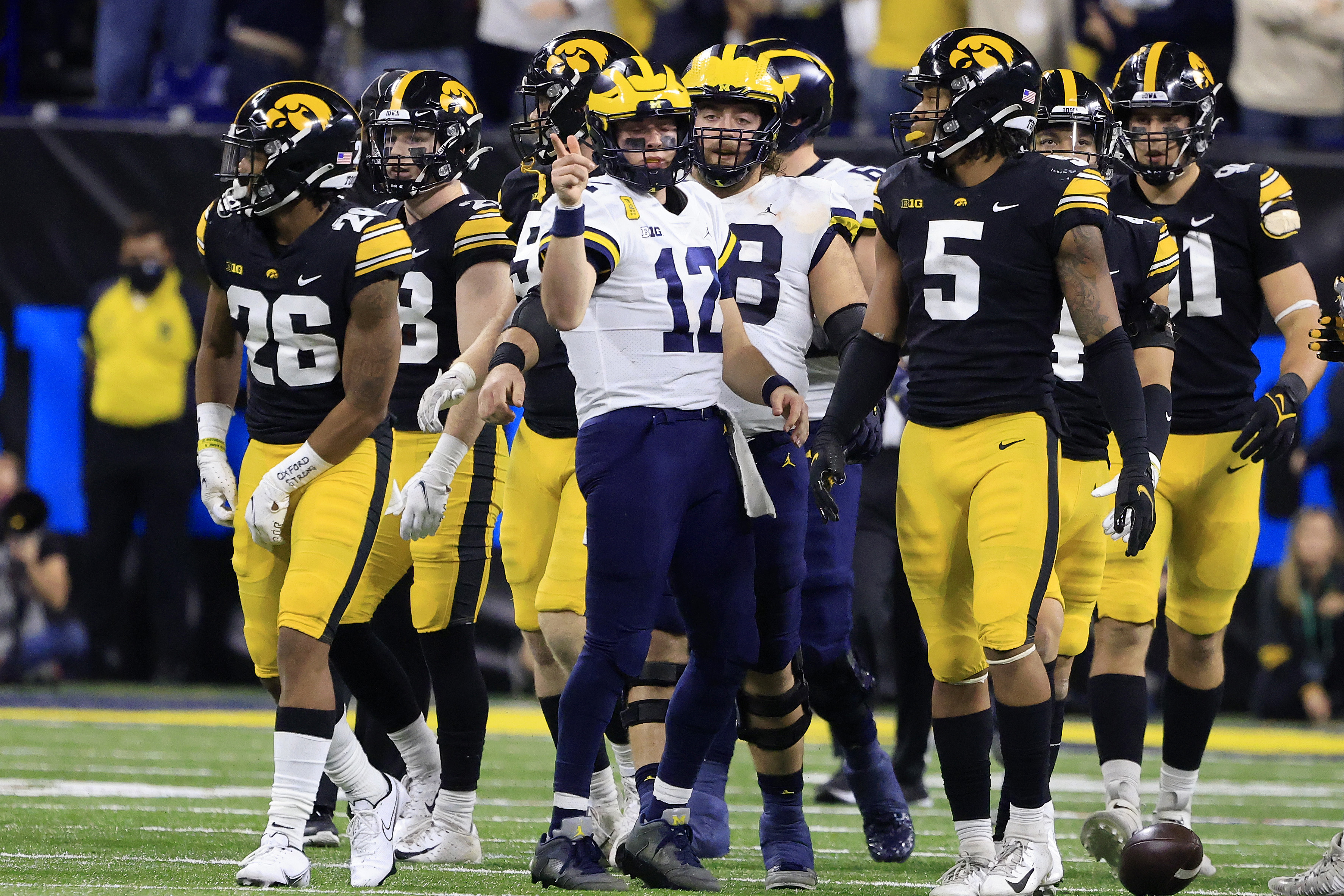 Michigan Football: 5-star J.J. McCarthy drops in 247 QB rankings