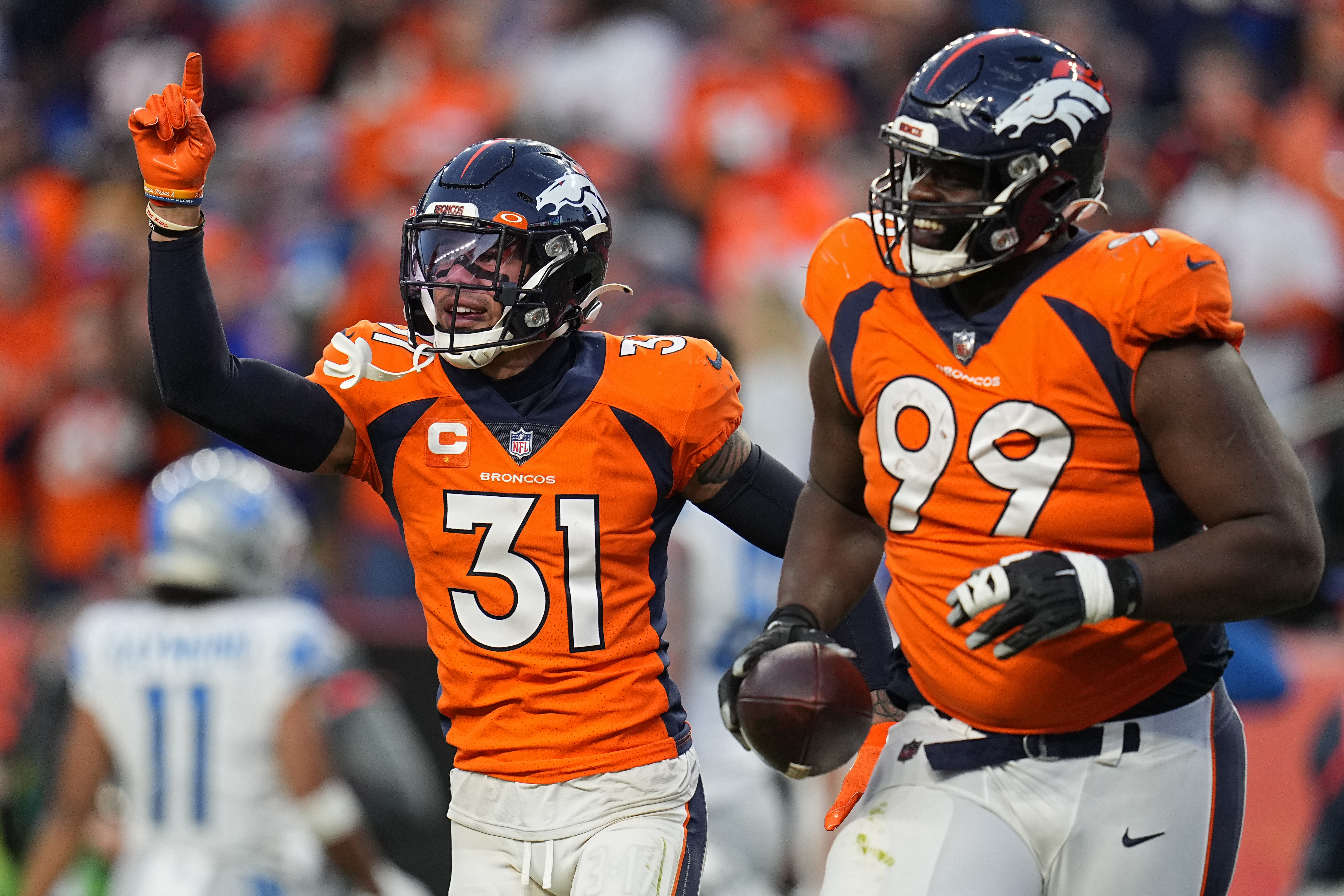 What's Albert Okwuegbunam fit in crowded Broncos tight end room?