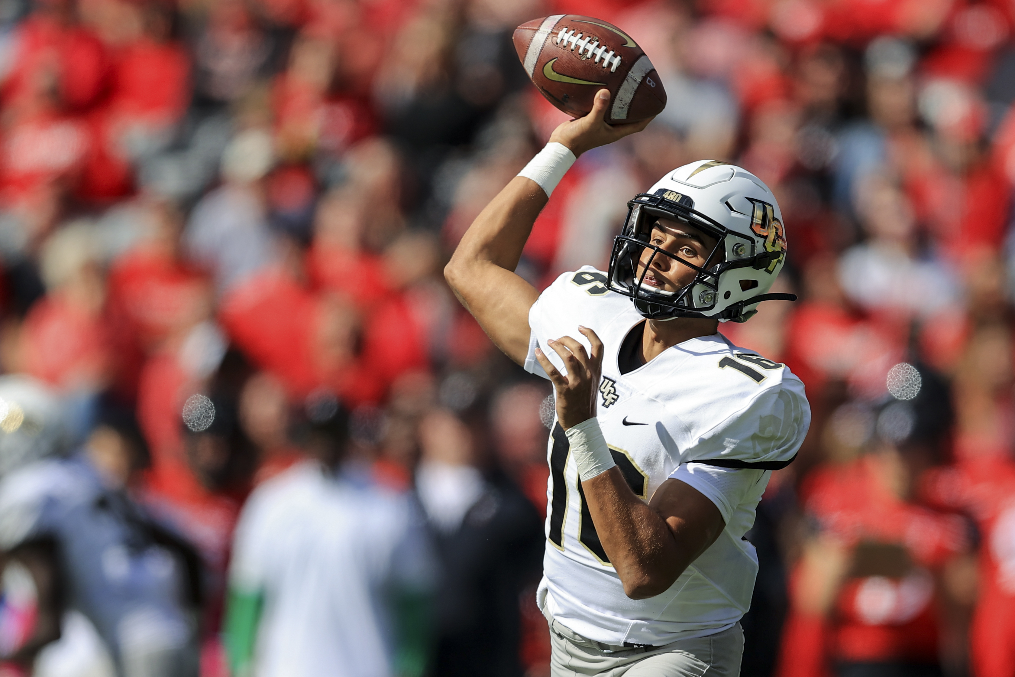 Fan who received Tom Brady's 600th TD pass is a UCF alumnus