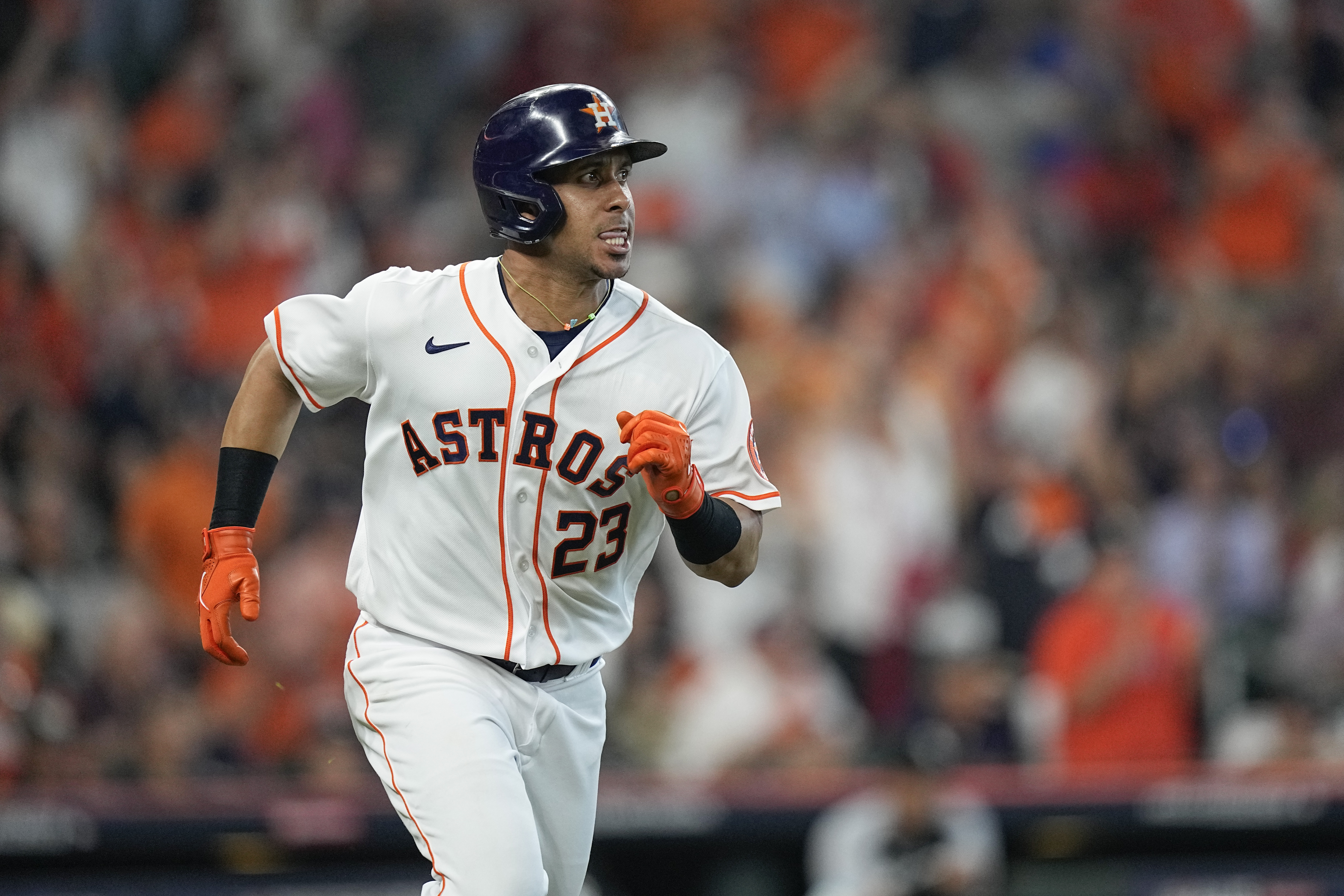 Astros' Michael Brantley to miss rest of season due to shoulder