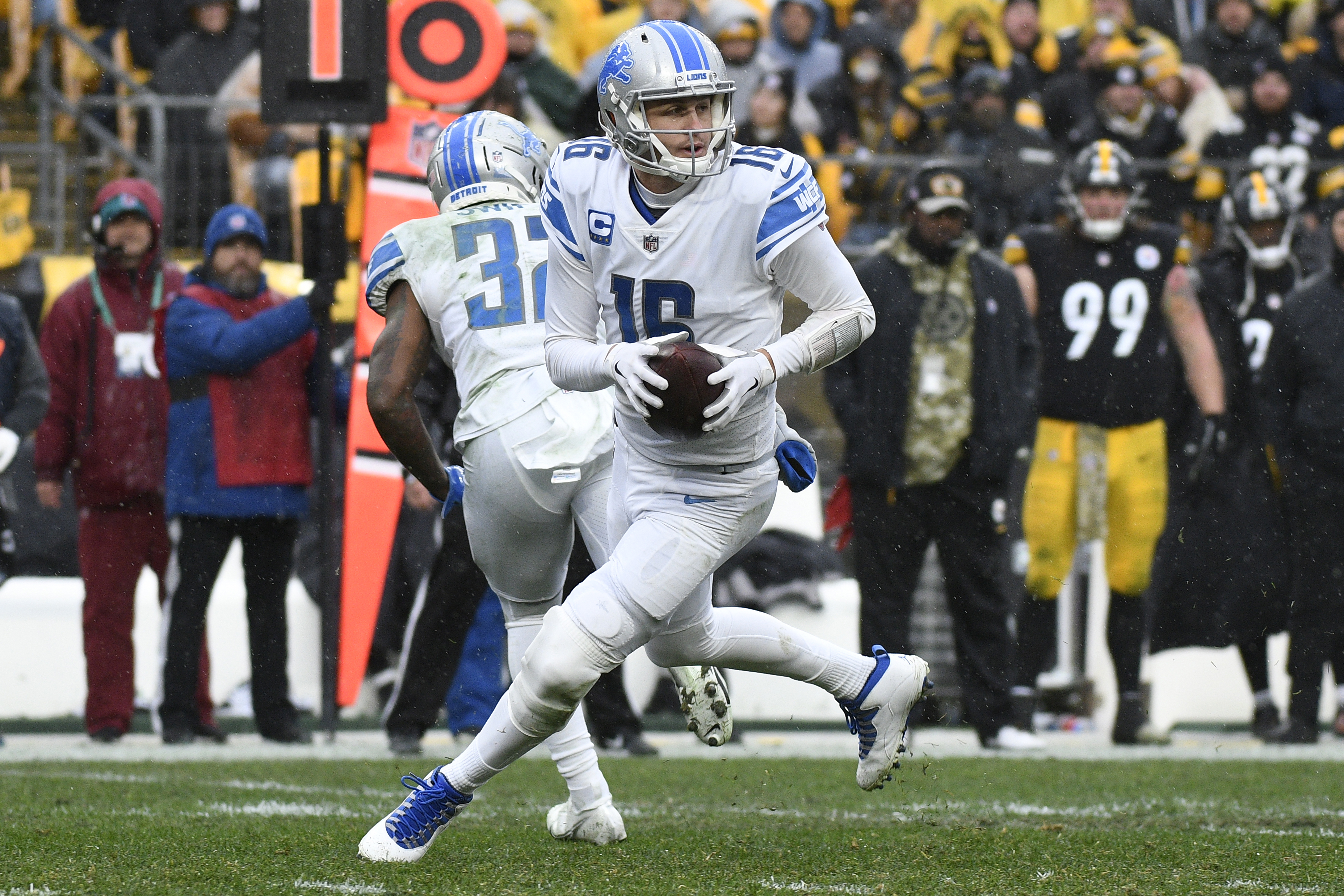 Lions and Steelers play to a 16-16 tie in a display of awful