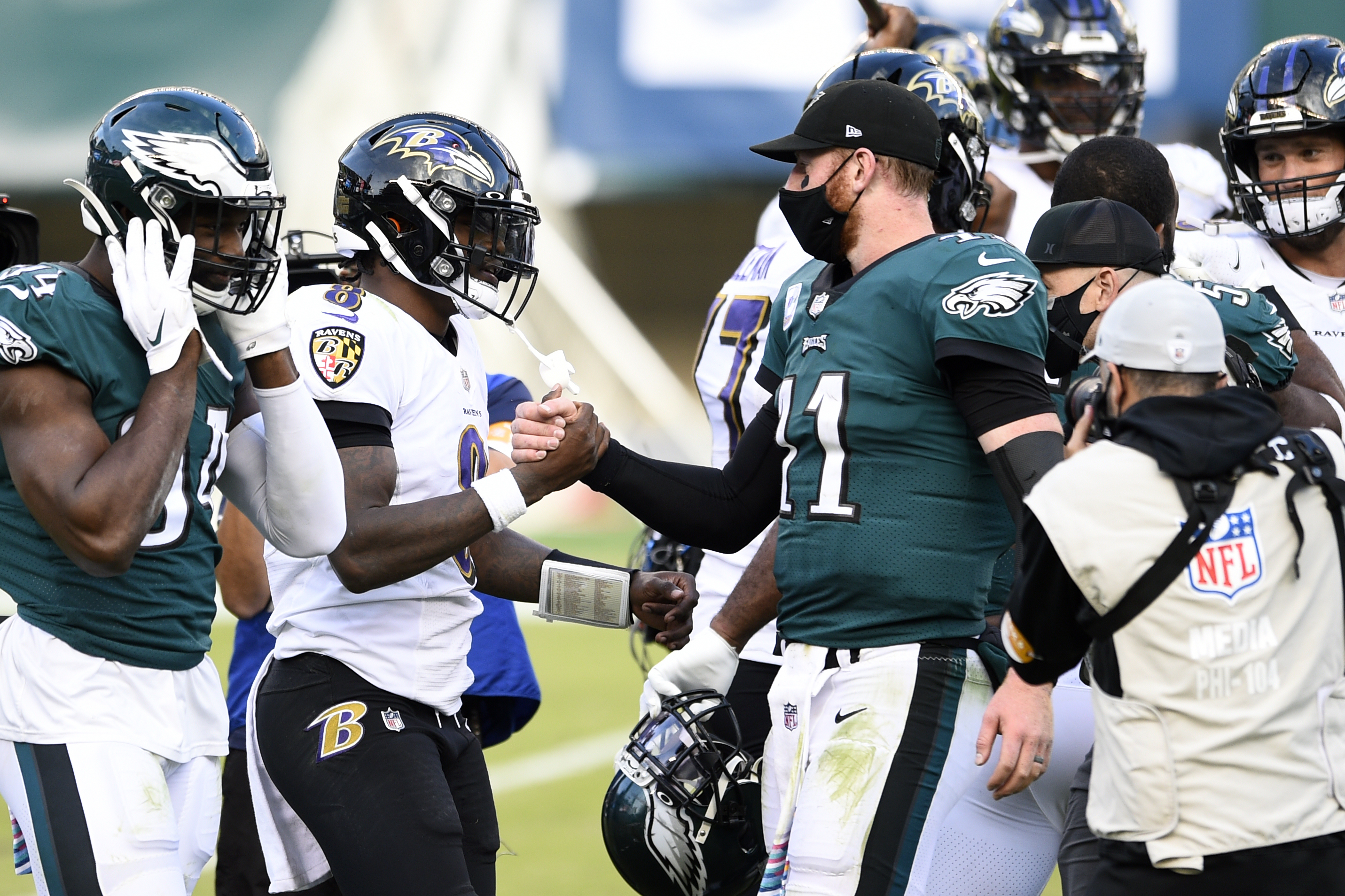 Philadelphia Eagles rally, but Carson Wentz can't do it all in 30-28 loss  to Baltimore Ravens 