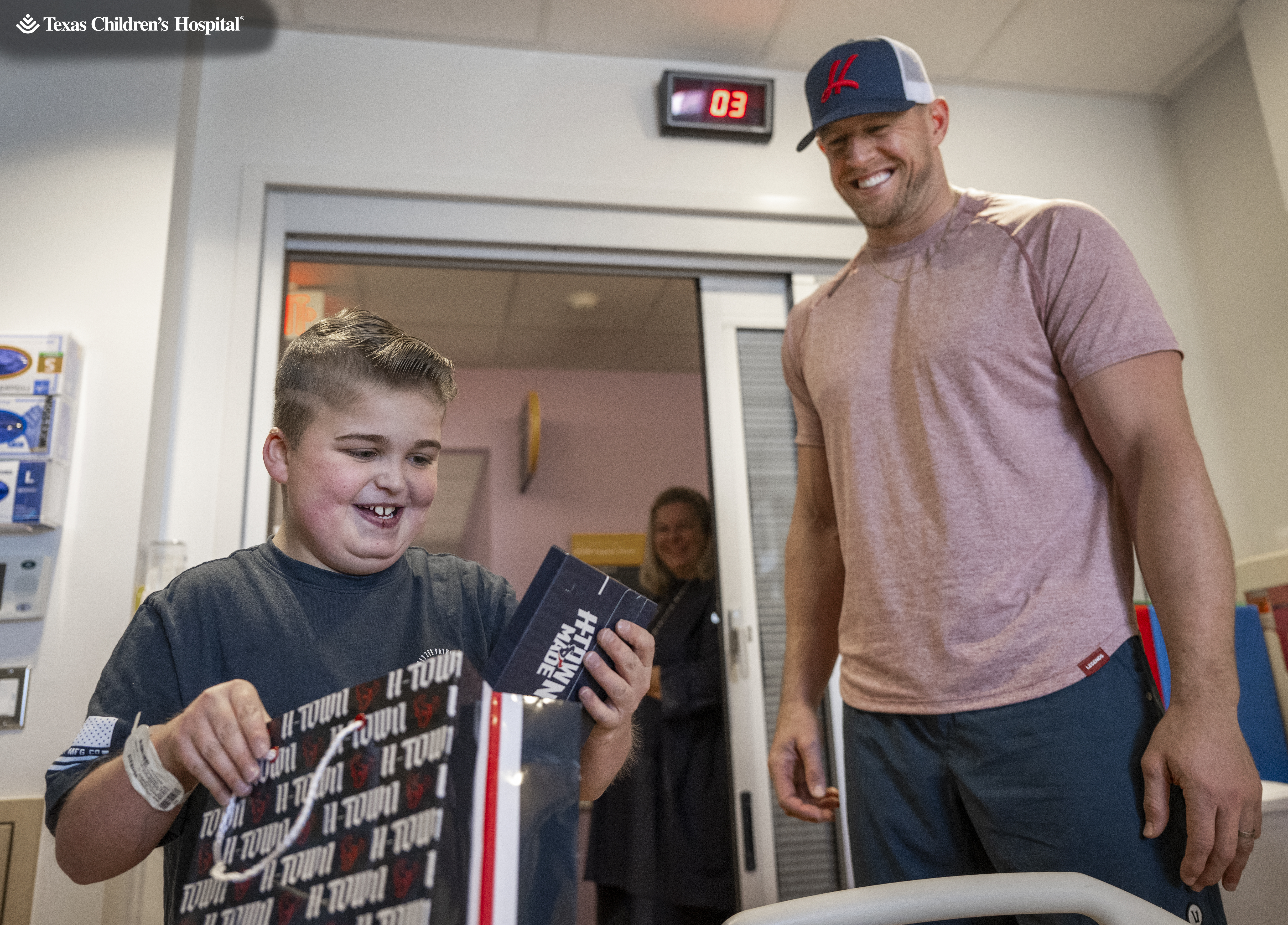 Houston Rockets Visit Pediatric Patients at Children's Memorial