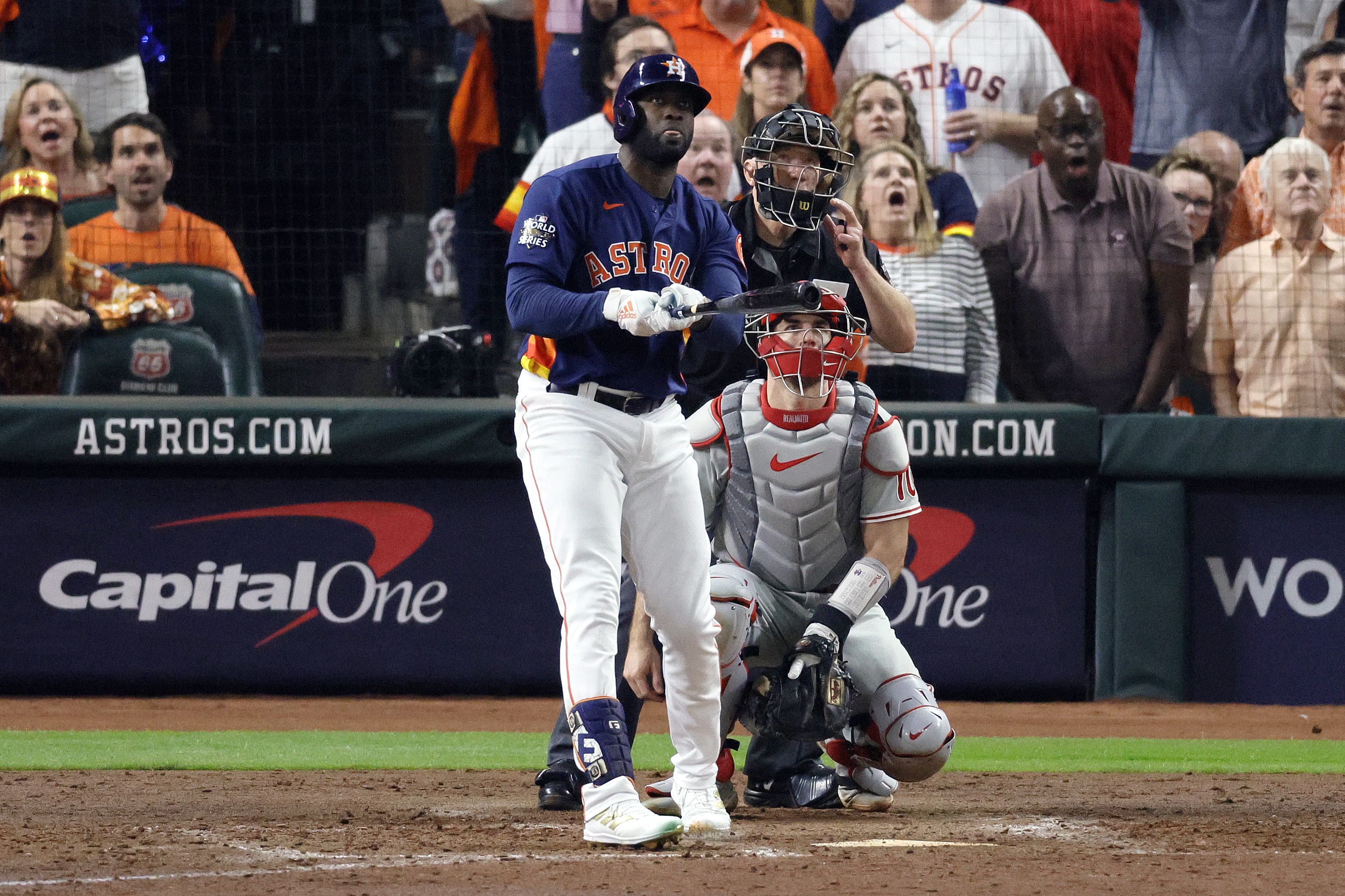 Astros fan who caught Yordan Alvarez's World Series HR has no