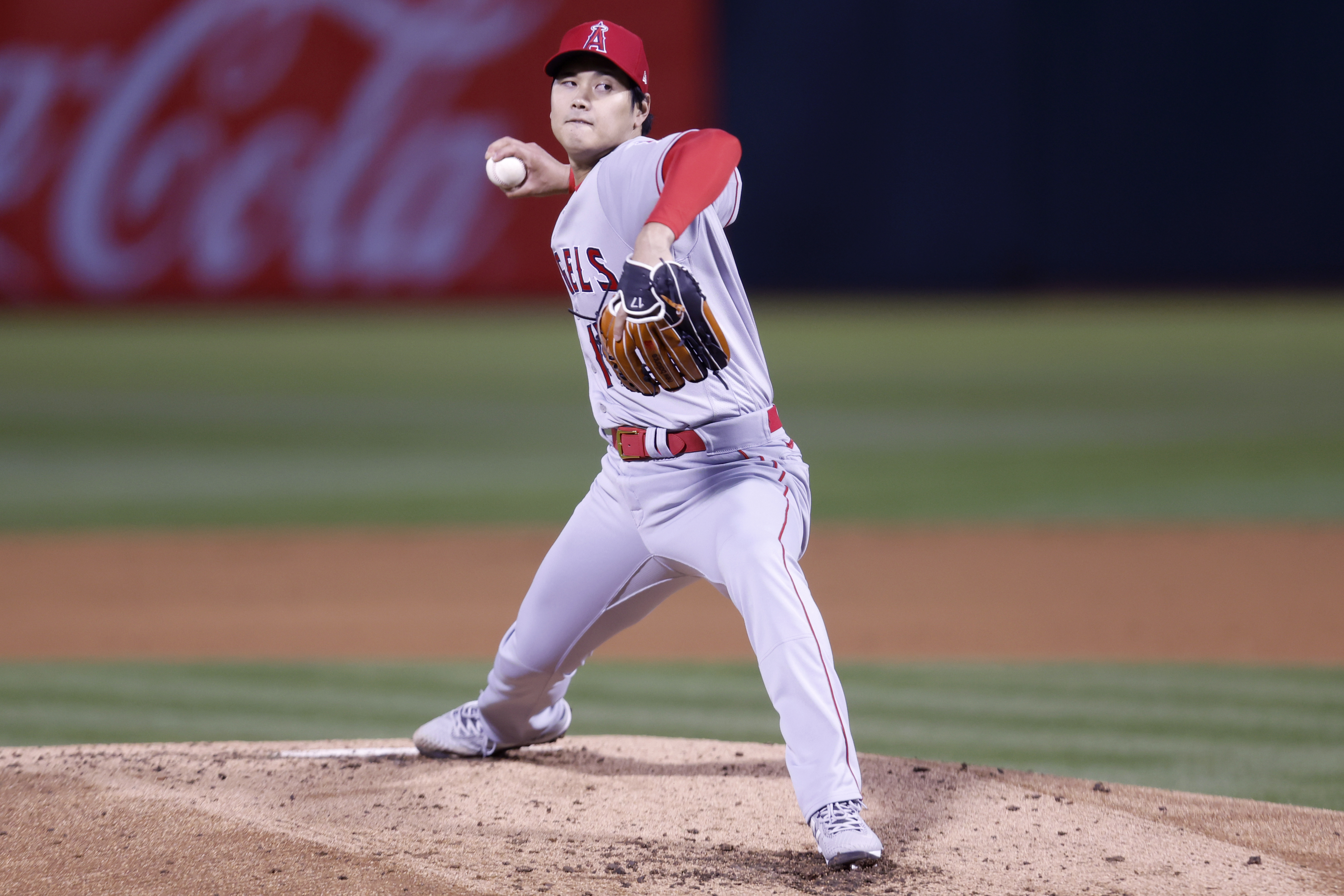 Shintaro Fujinami's rough MLB debut vs. Angels