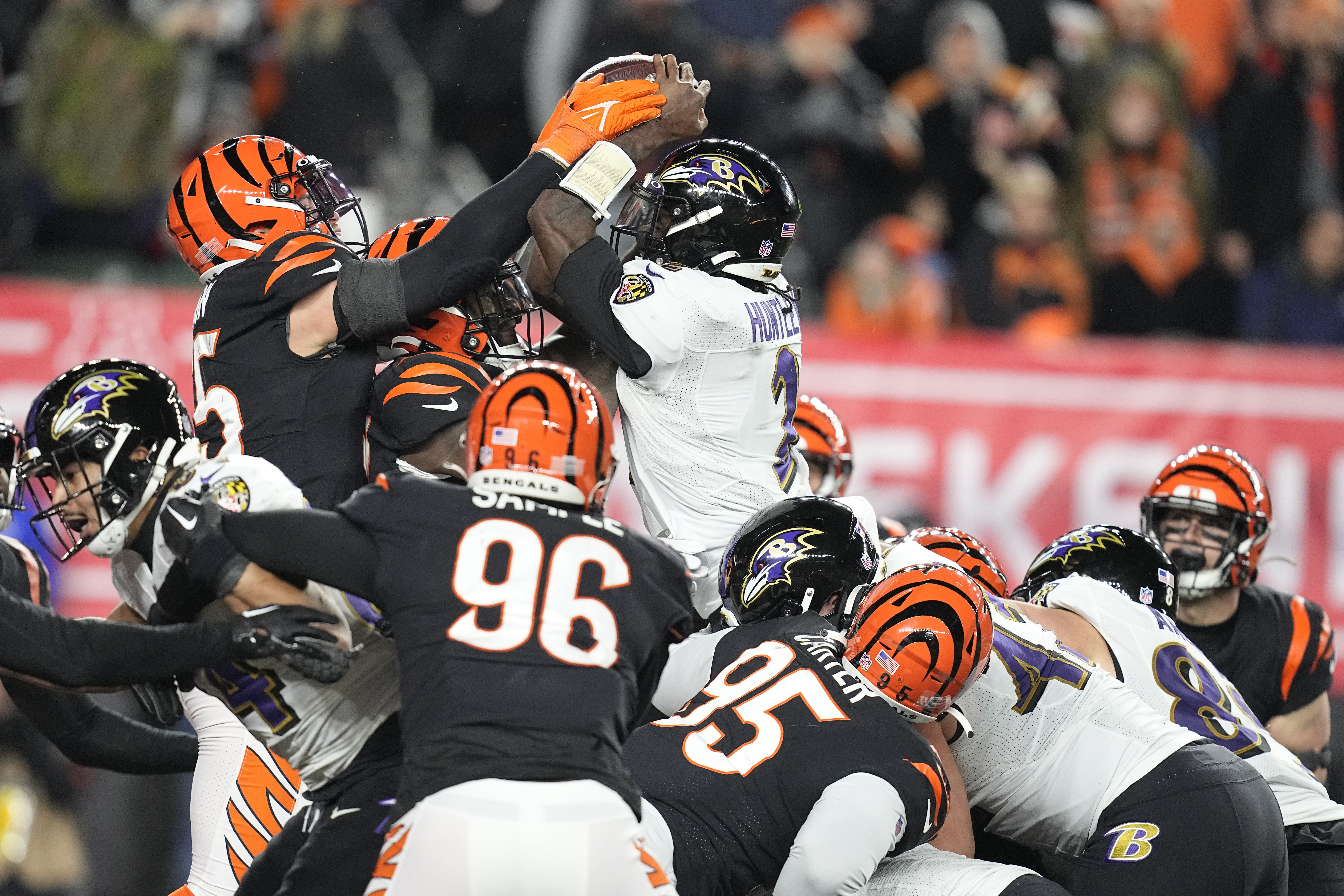 Burrow, surging Bengals look to stop skid against Browns - The San Diego  Union-Tribune