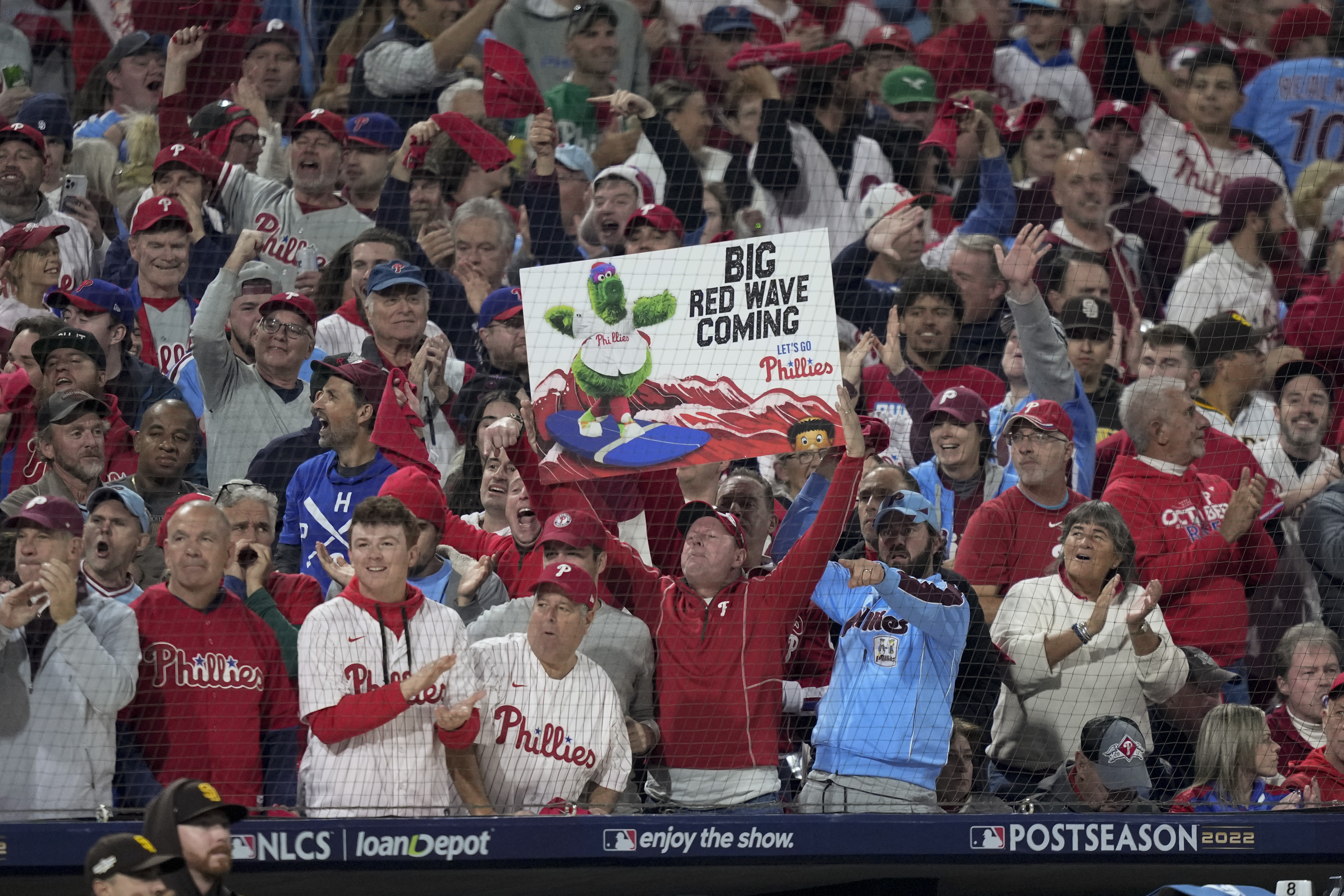 08 World Series Champs at Game 3 to Cheer on 2022 Phillies