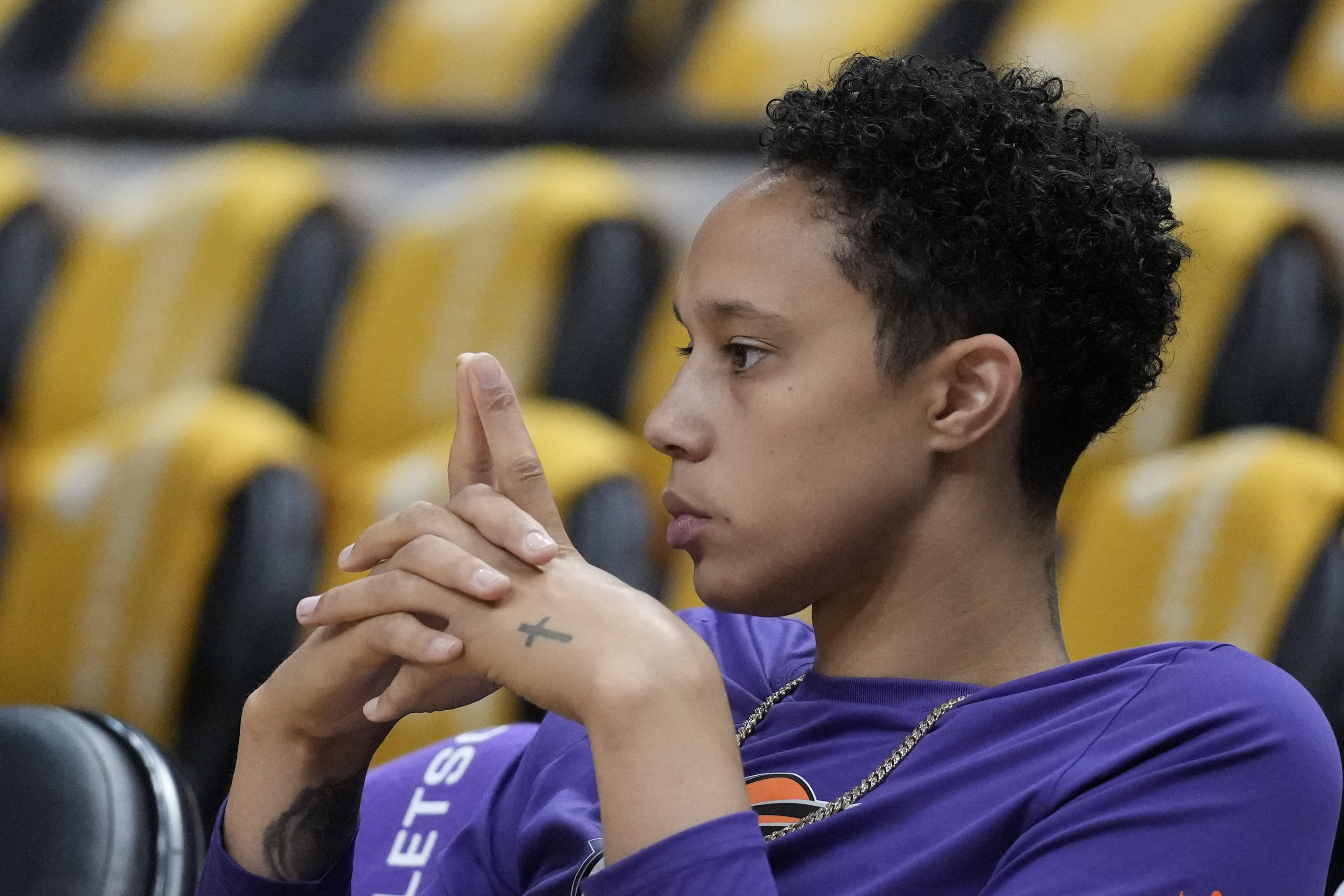 LA Sparks defeat Griner, Mercury 94-71 in WNBA season opener - The