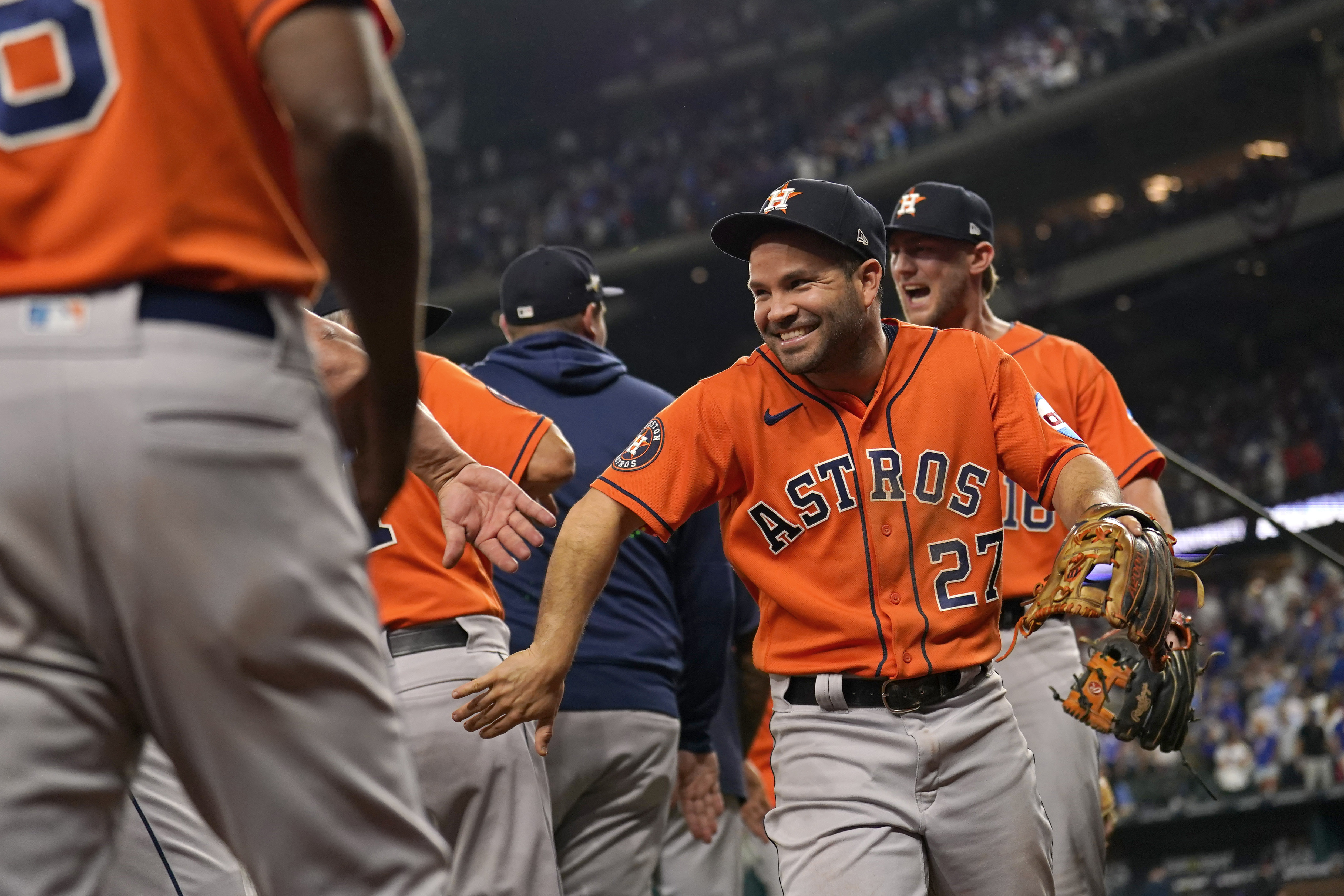 Marcus Semien's emotional night ignites Rangers, sends message to Astros