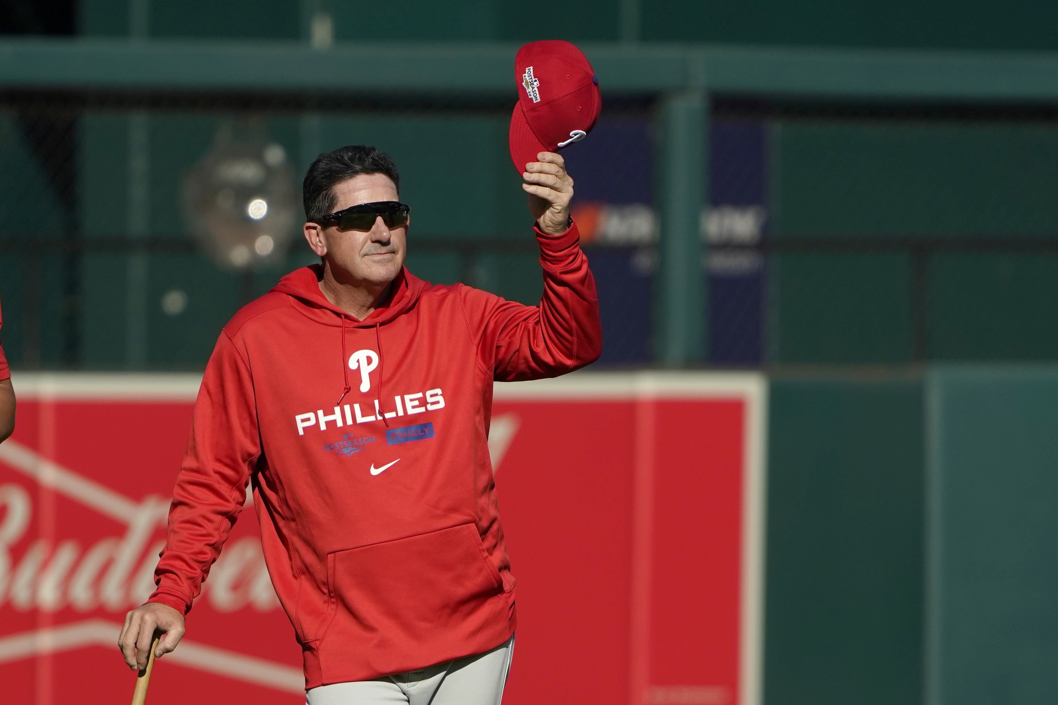 Rob Thomson apology hints possible Phillies blockbuster signing