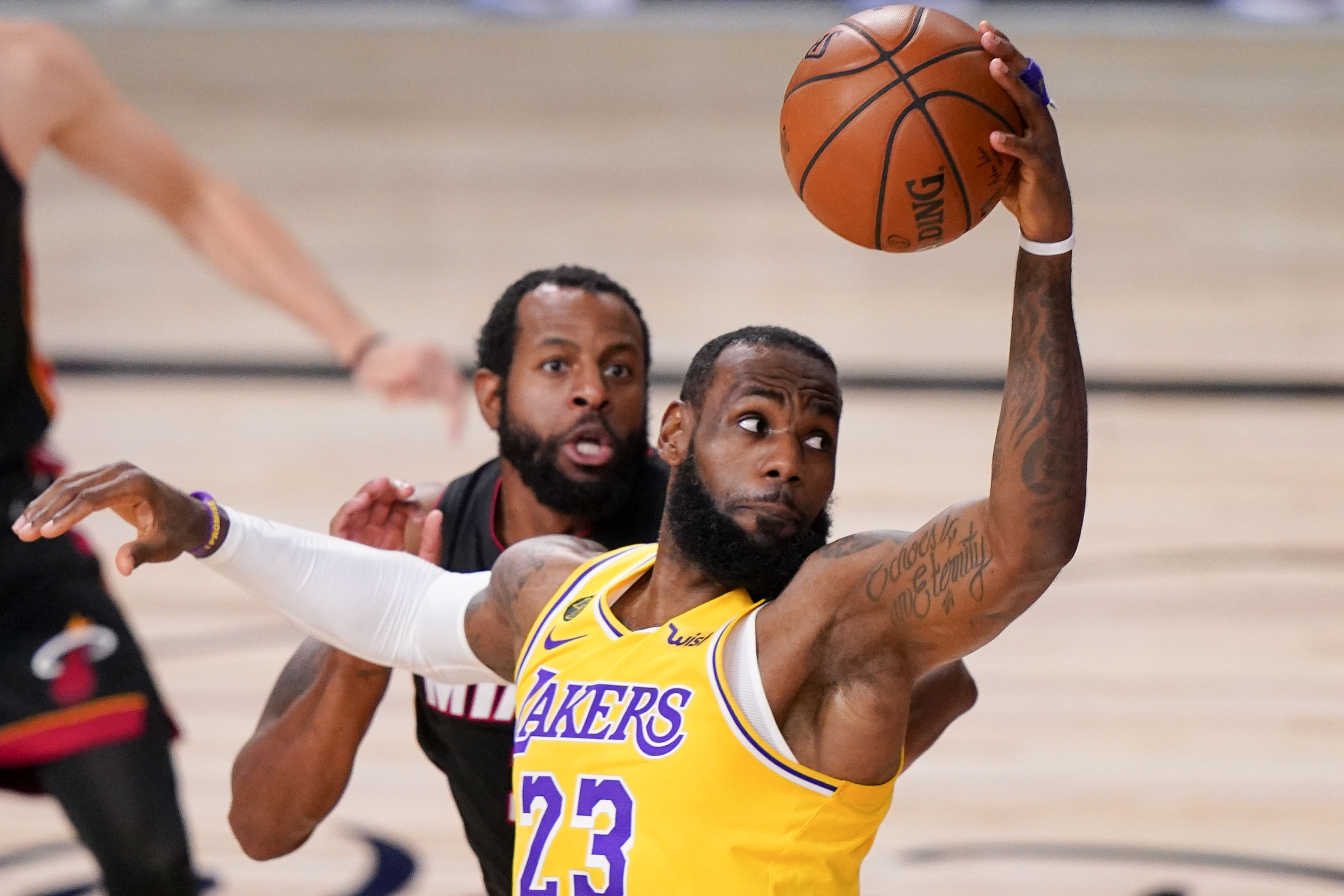LeBron James inks 2-year, $97.1 million deal with Lakers – KXAN Austin