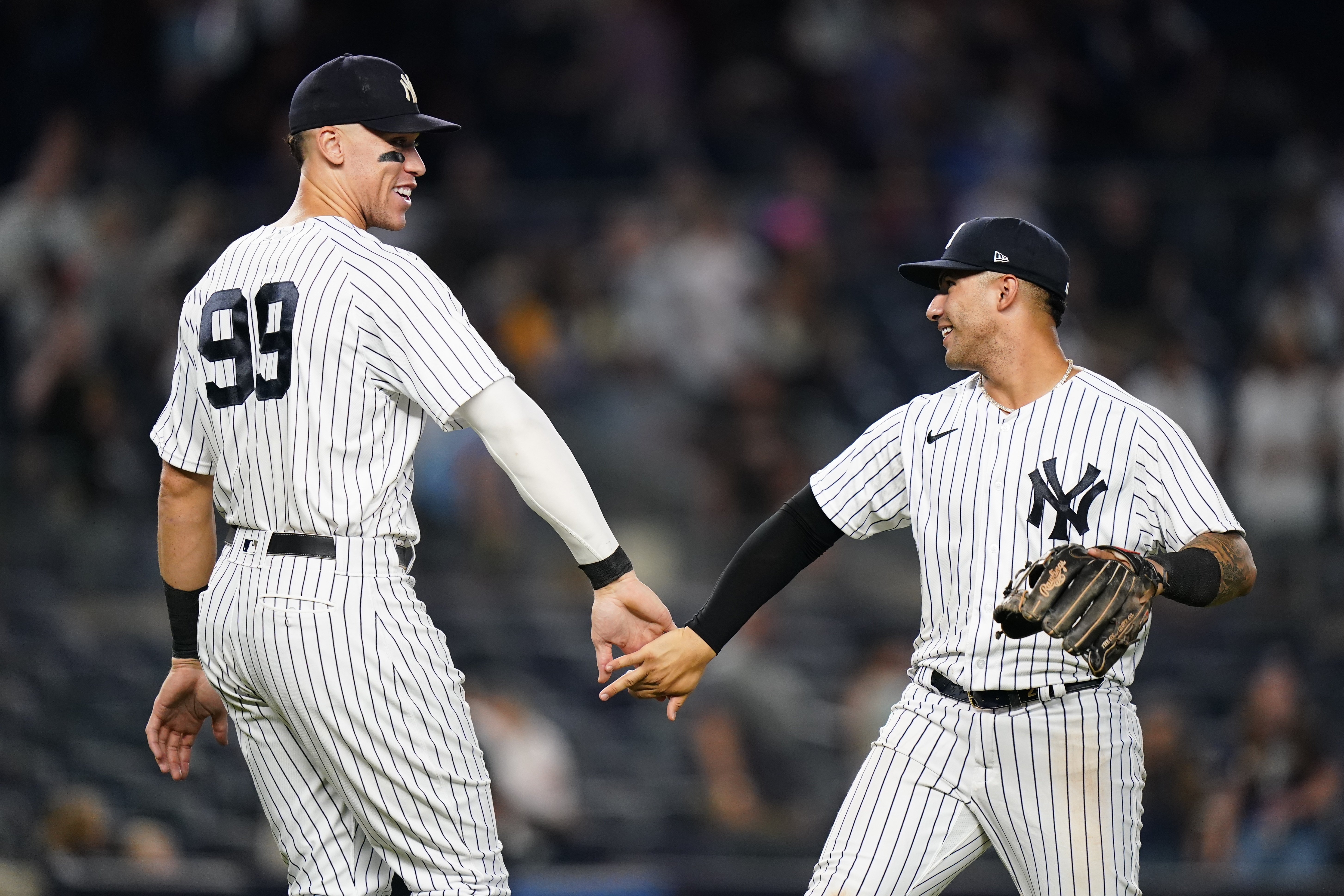 Giancarlo Stanton grand slam leads Yankees over Pirates