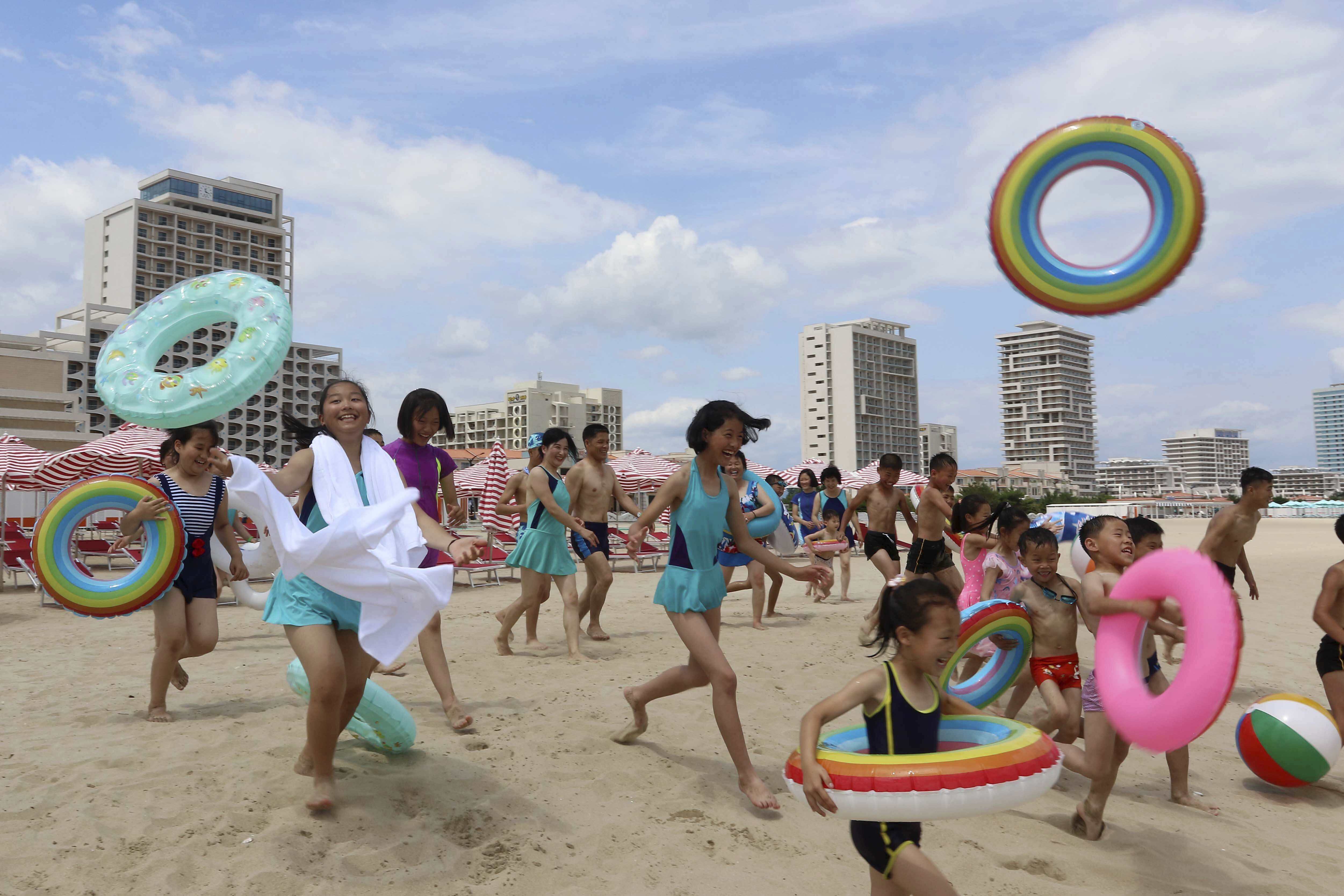 韓国CD ★パク・ヒョシン 5集 The Breeze of Sea 新品 North Korea bans foreign tourists to newly opened beach resort