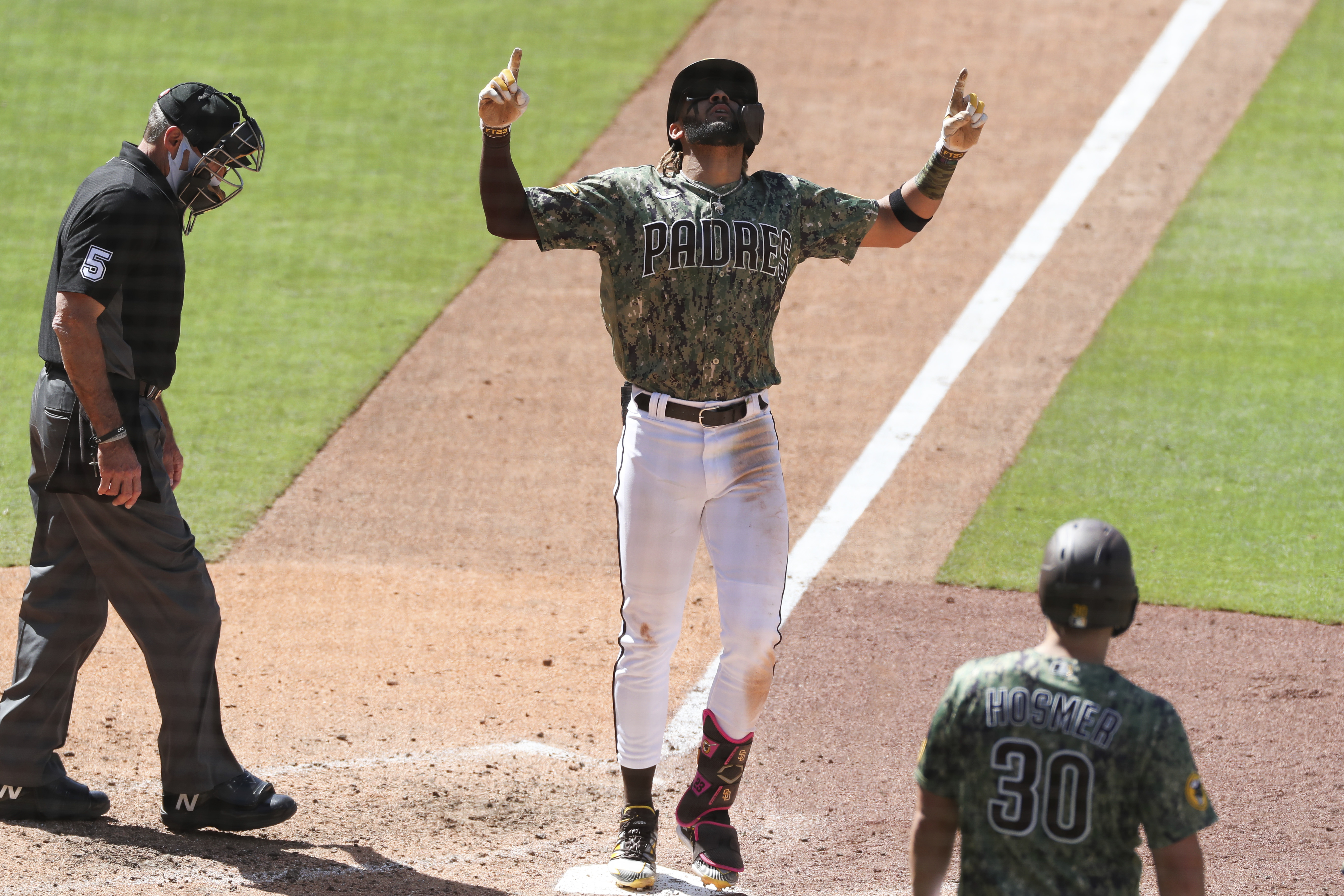 Padres' Fernando Tatis Jr becomes fourth fastest player to reach