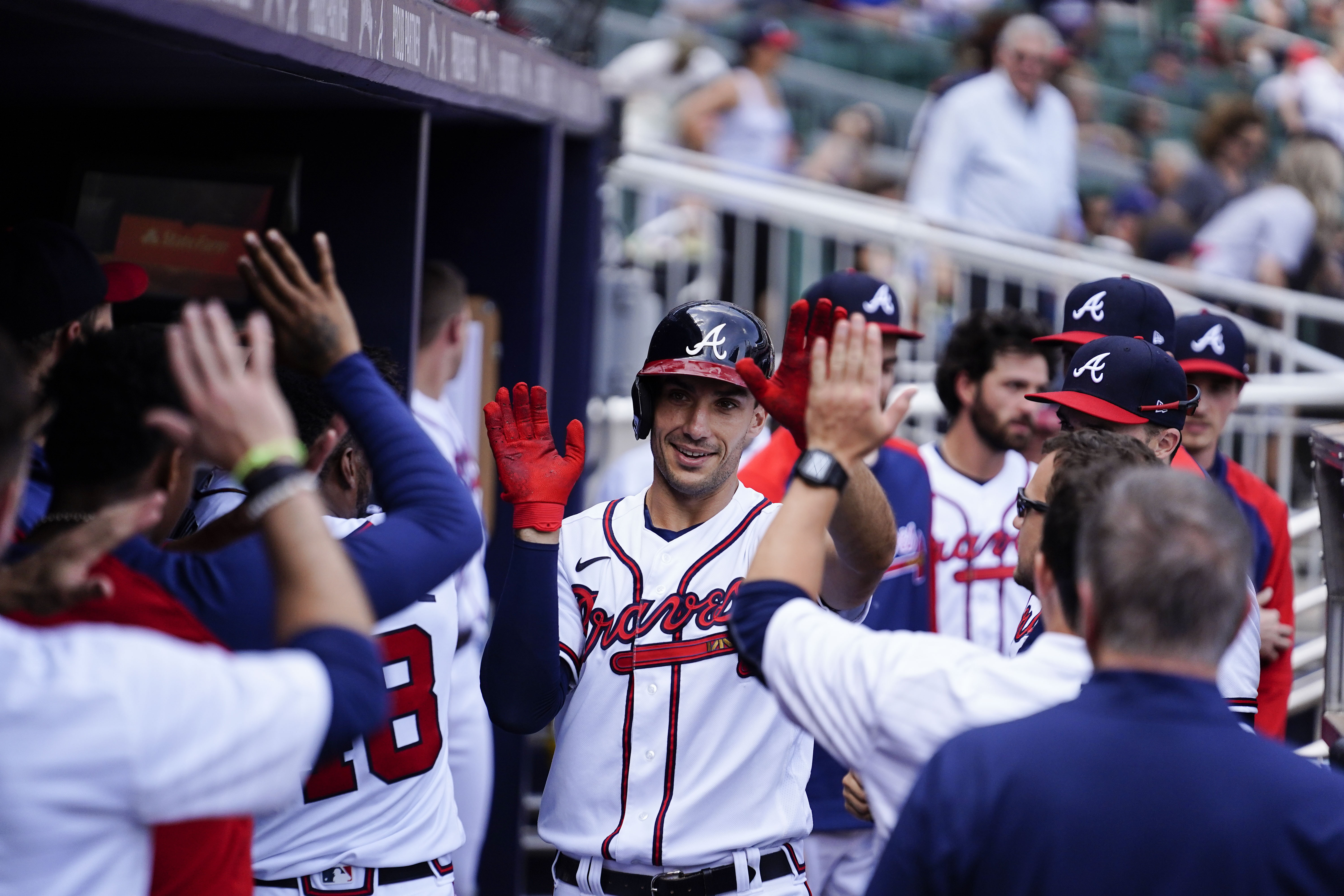 Braves tie season record with 307 homers as Ozuna hits pair in 10