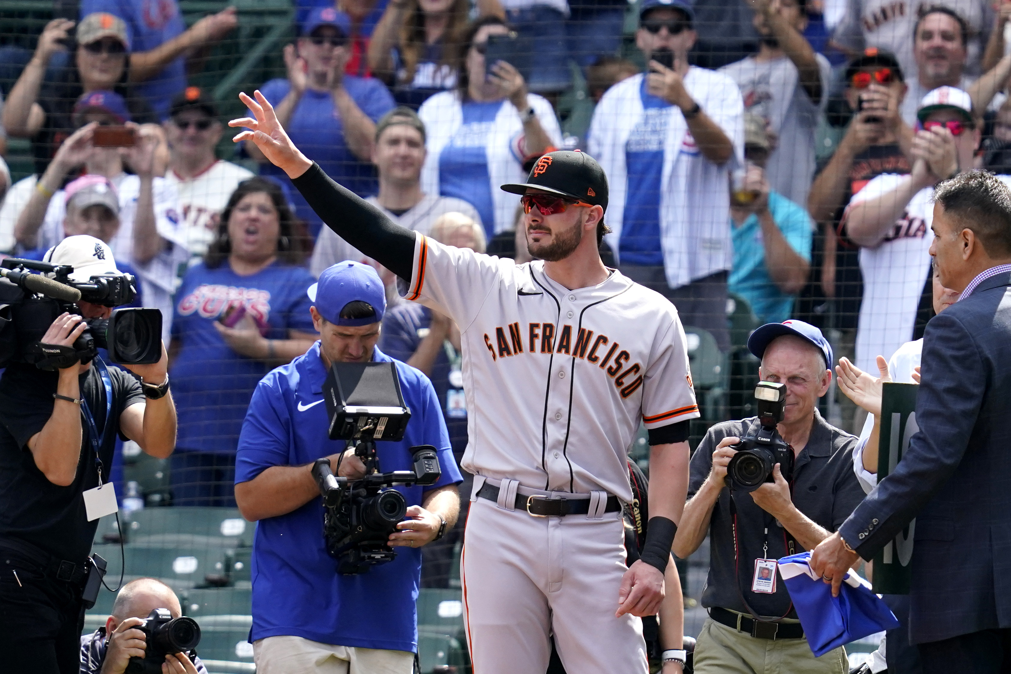 SFGiants on X: Bryant to the Bay  / X