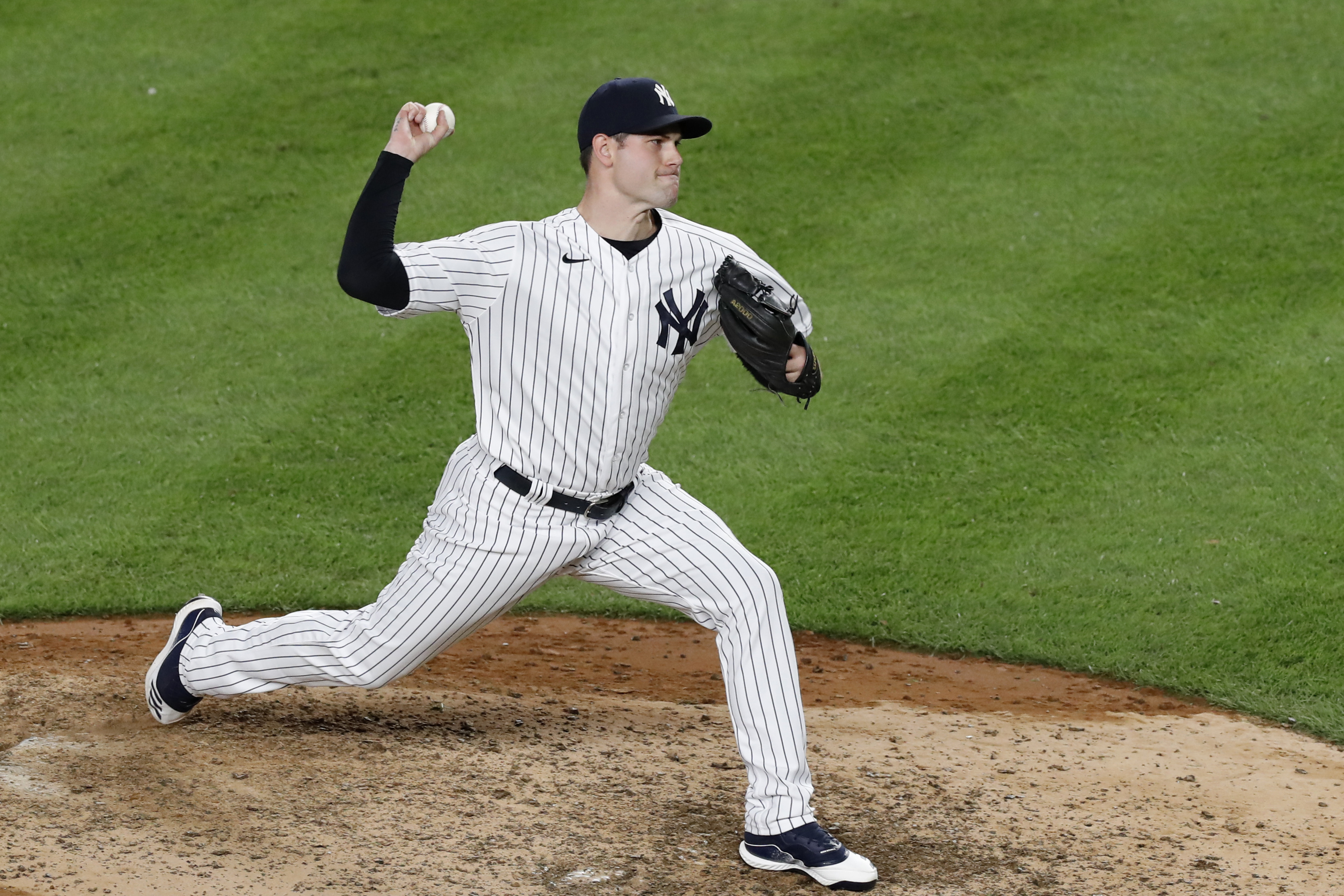 Yankees sign bullpen stud Adam Ottavino