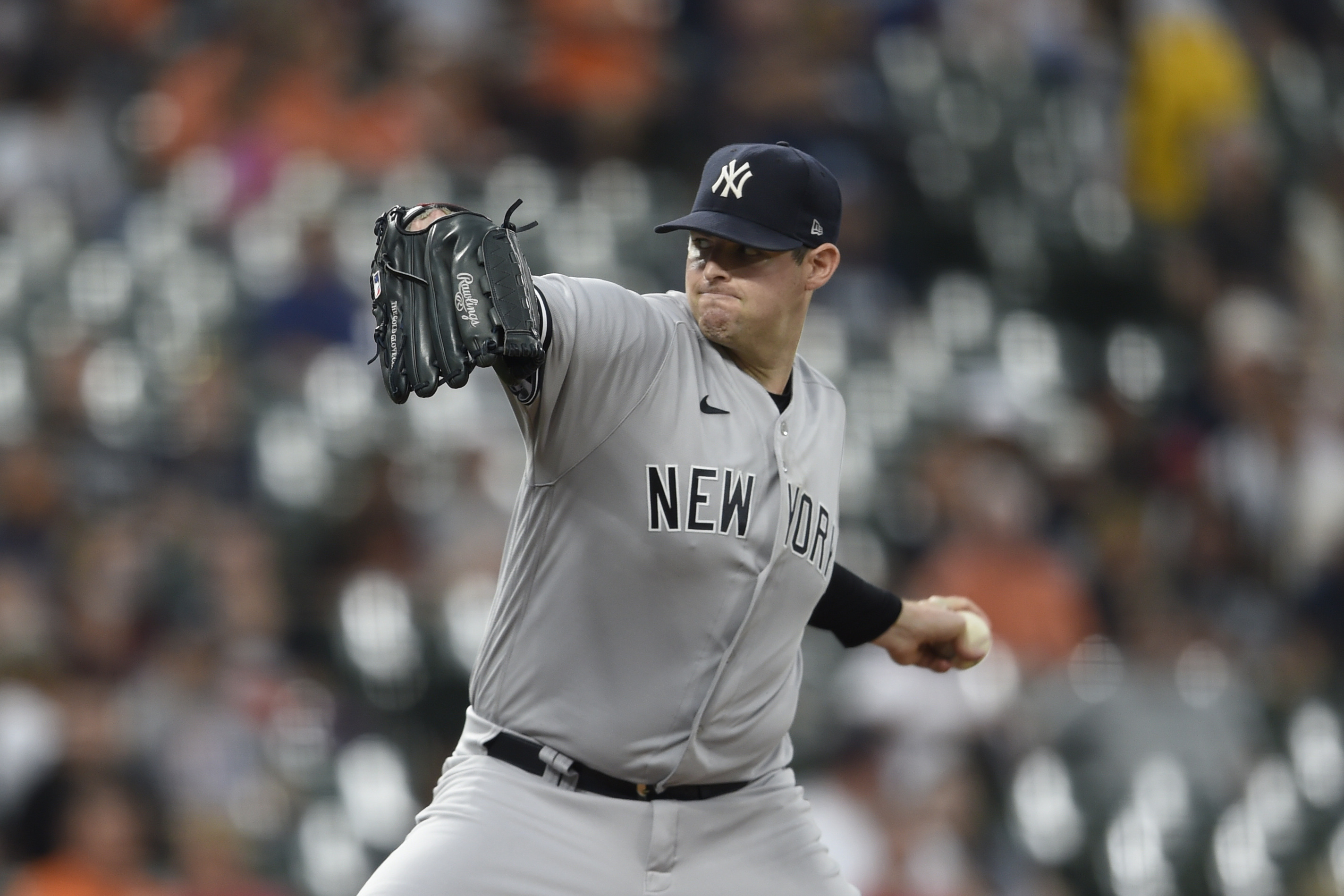 New York Yankees news: DJ LeMahieu, Gio Urshela exit game with injuries