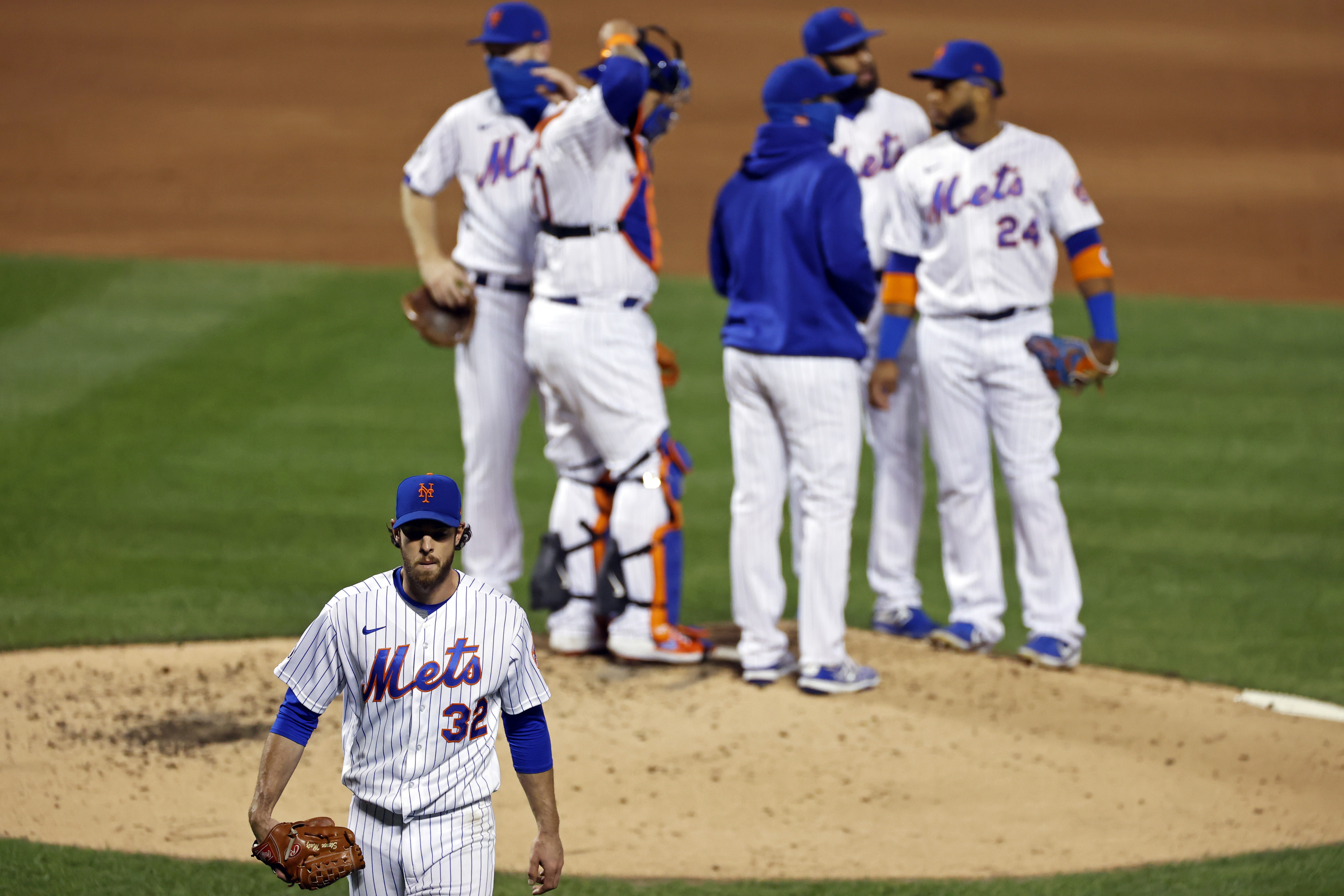 Meet the Matz! Watch the game with Steven Matz's family, get to