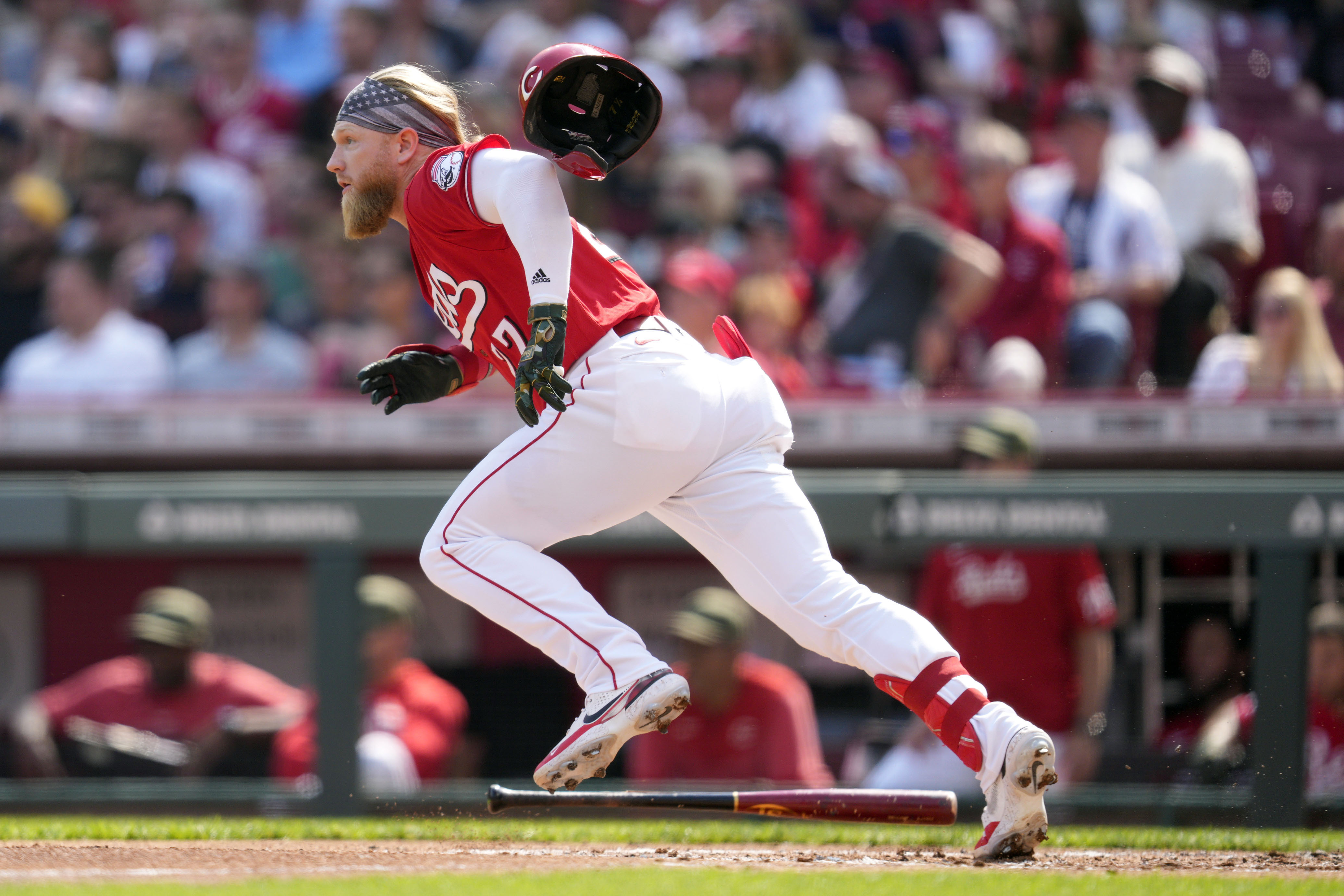 Judge's 4th hit puts Yanks ahead in 7-4 win over Reds after Hicks