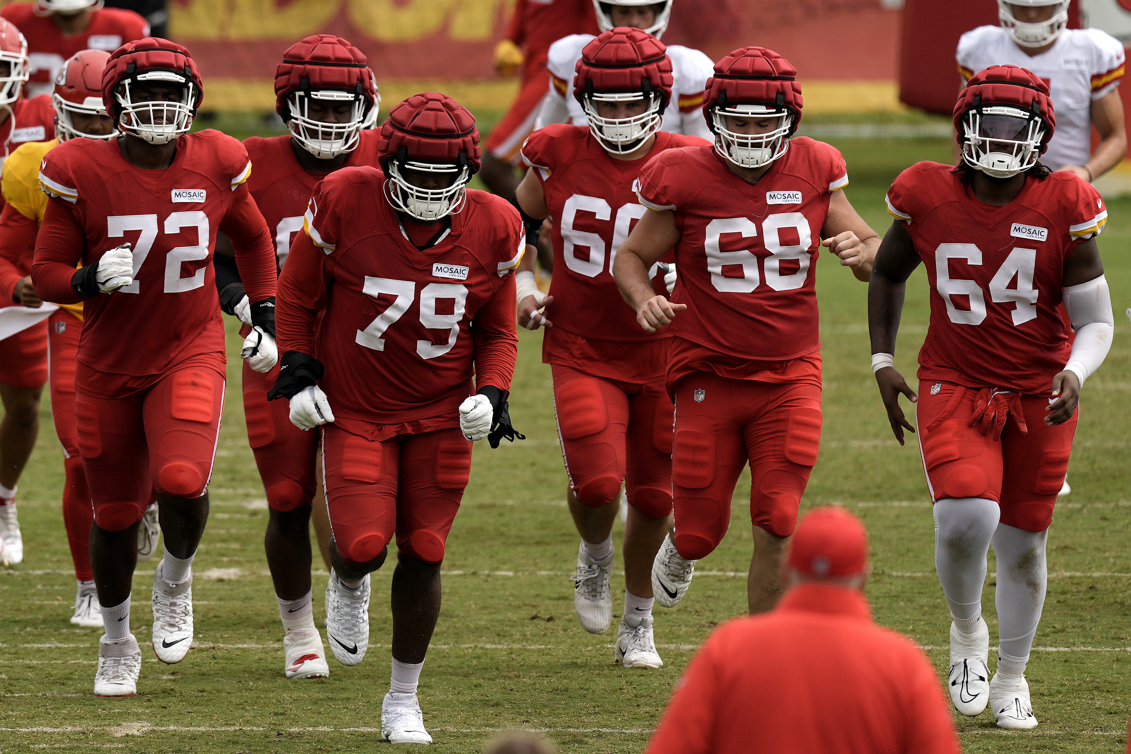 Chiefs to play Patrick Mahomes and other starters for first half against  Arizona - ABC News